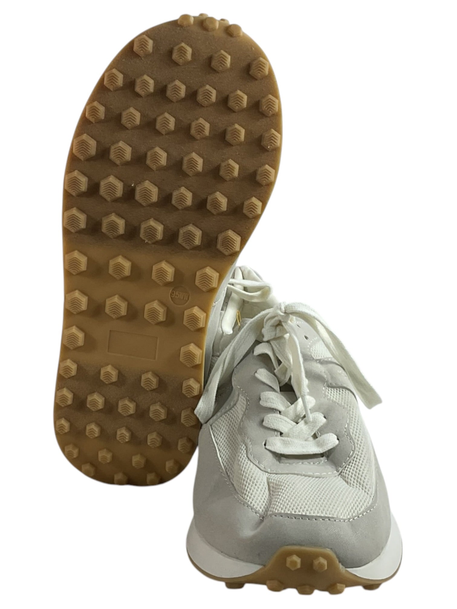Tenis 9.5
