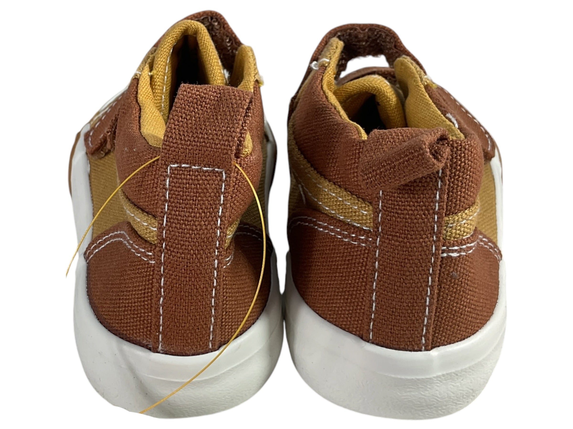 Tenis niño 8
