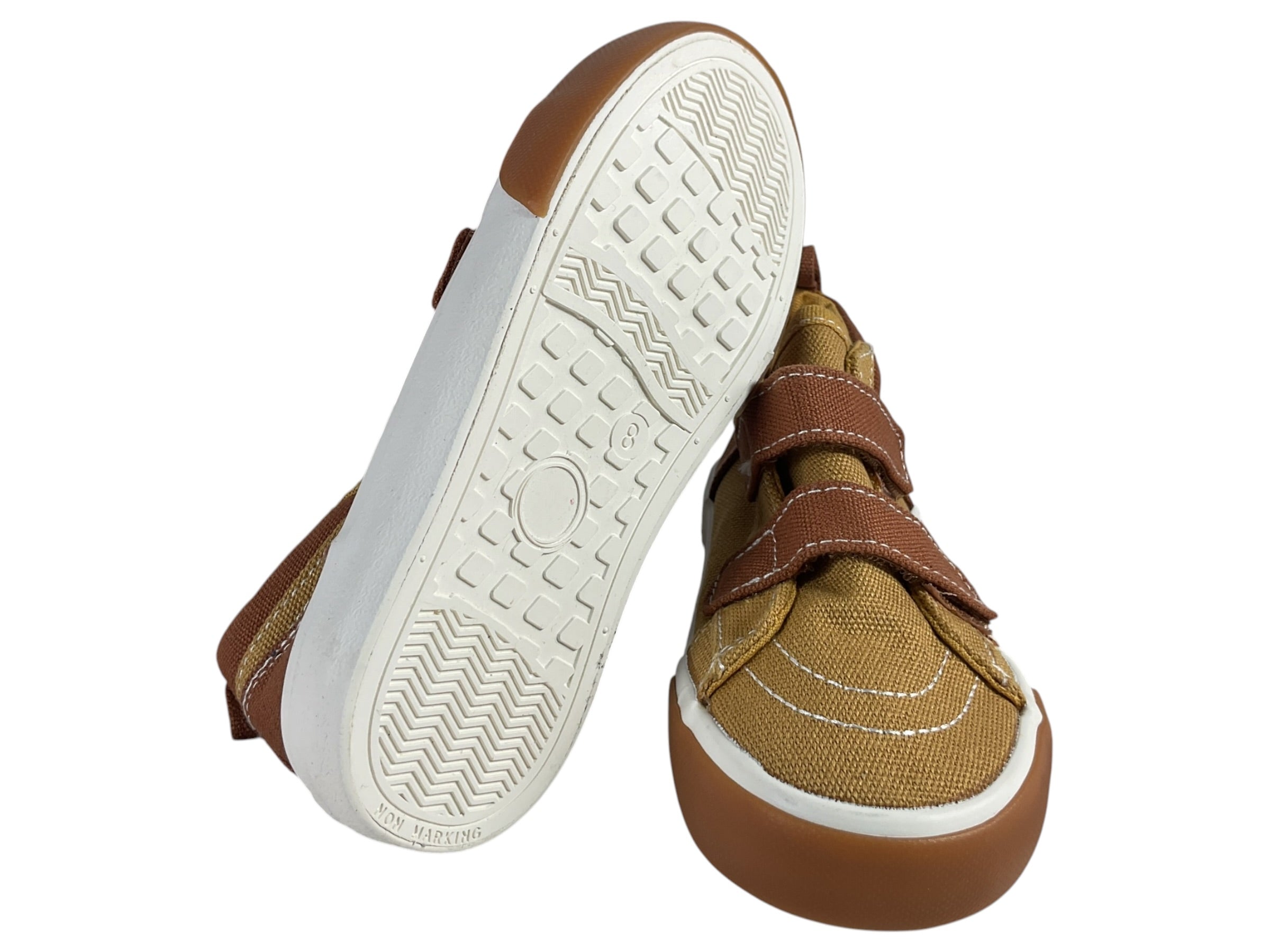 Tenis niño 8