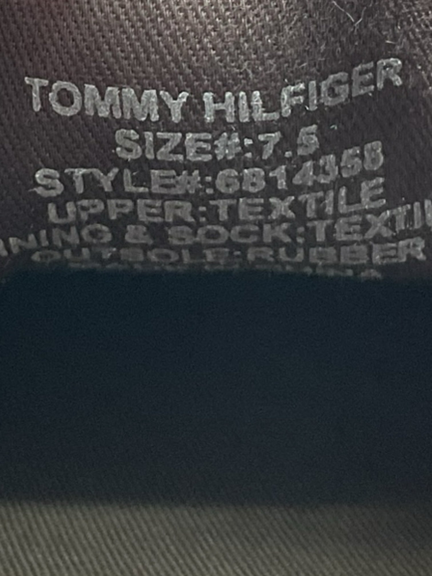 Tenis 7.5 (Tommy Hilfiger)