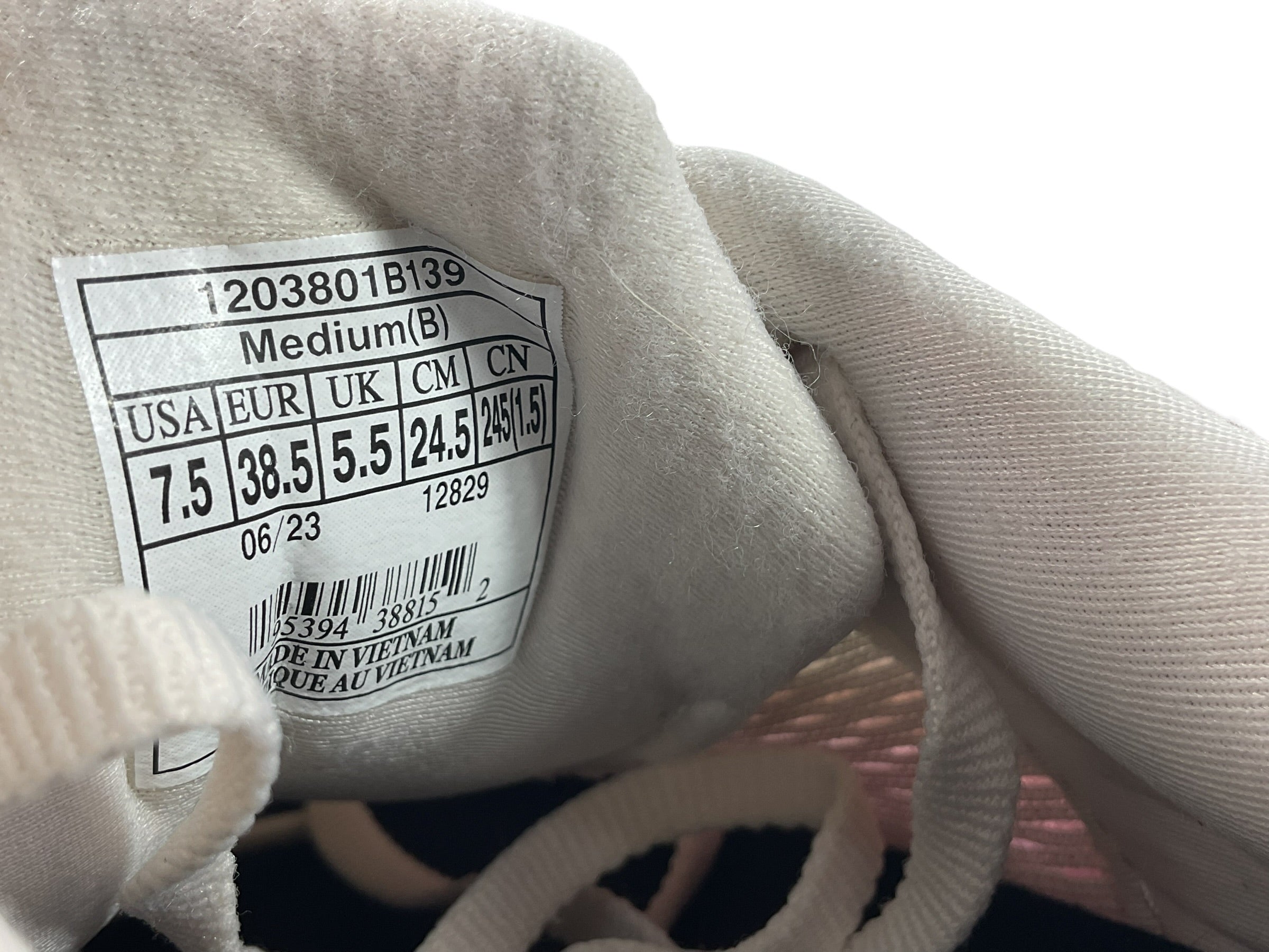Tenis 7.5 (BROOKS)