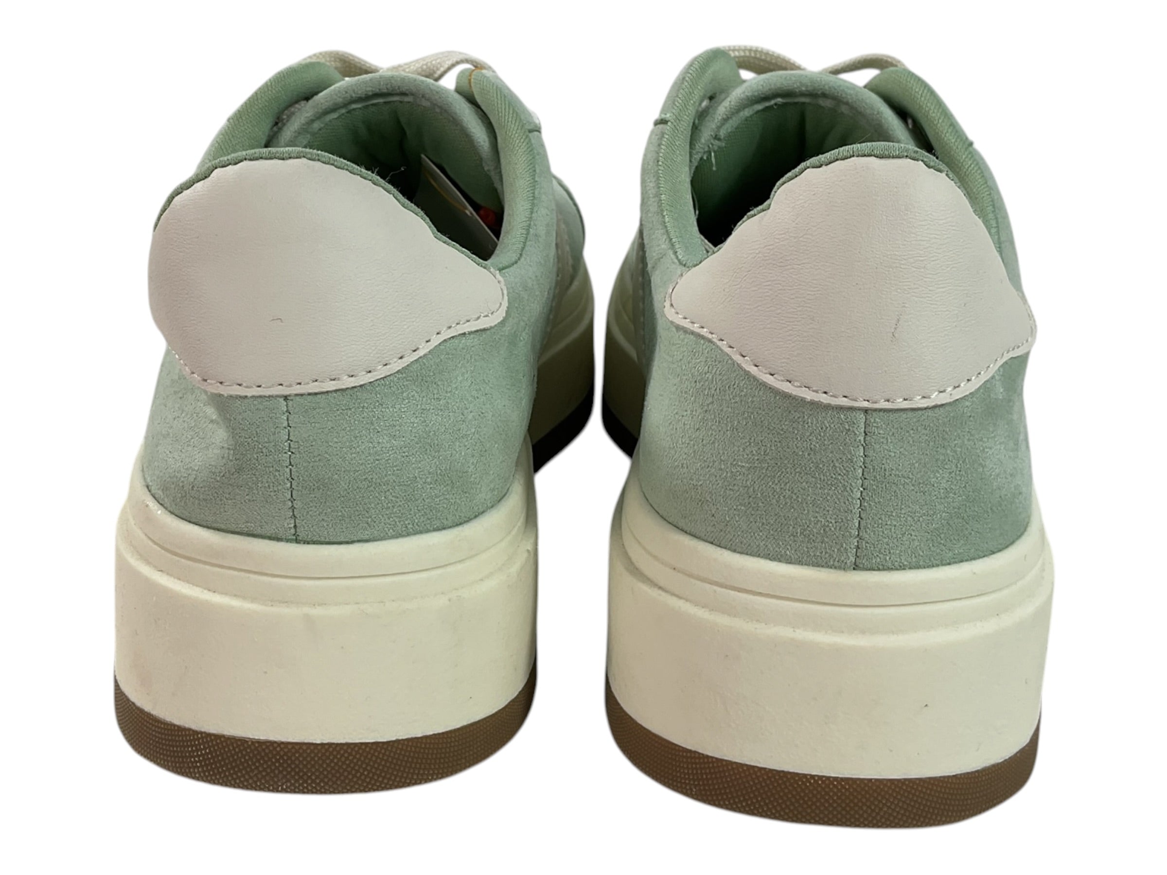 Tenis 8
