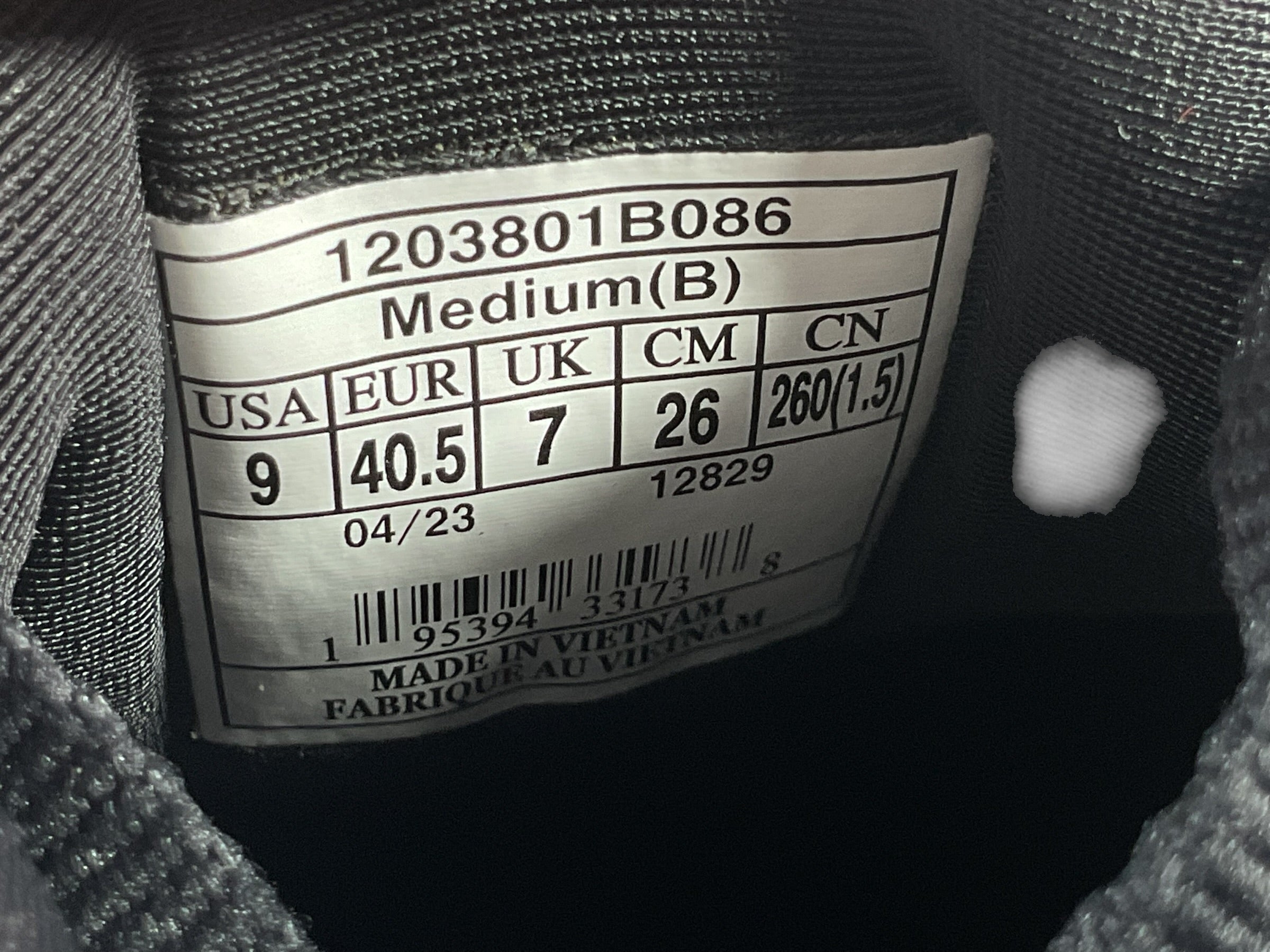 Tenis 9 (Brooks)