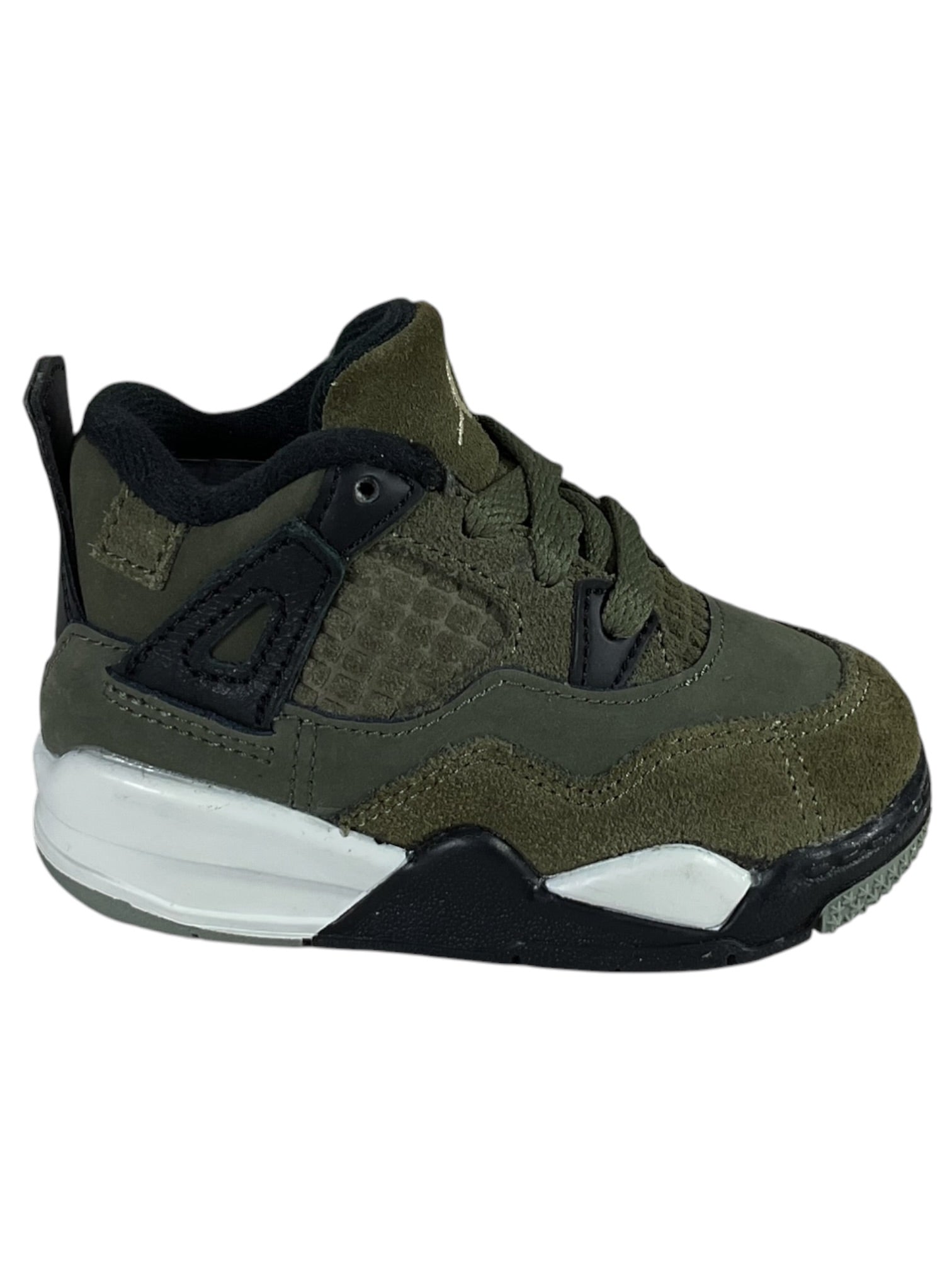 Tenis niño 4 (Jordan)