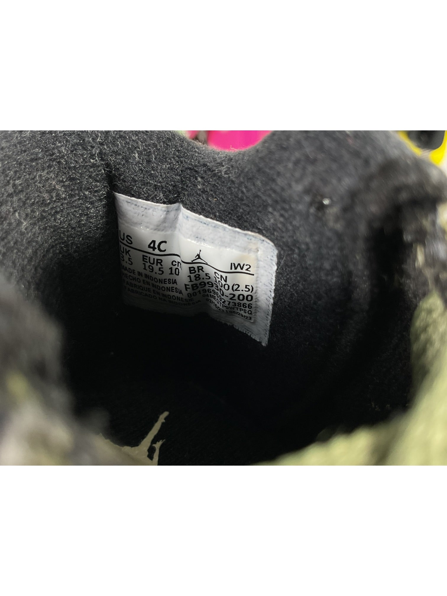 Tenis niño 4 (Jordan)