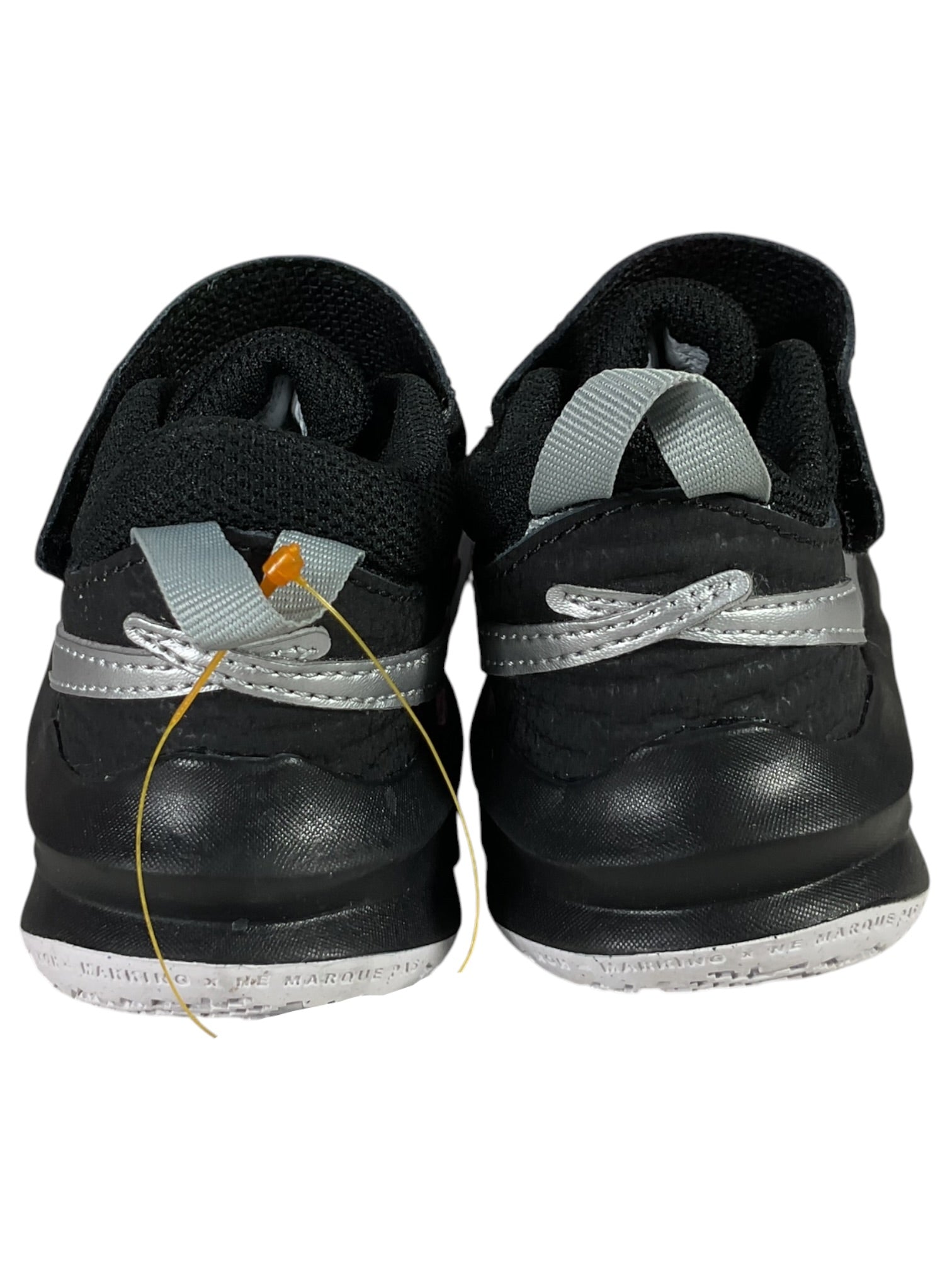 Tenis niño 11 (NIKE)