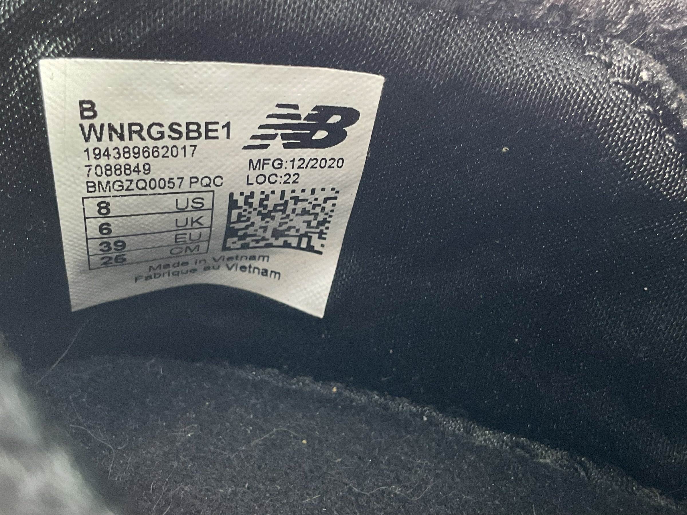 Tenis 8 (New Balance)