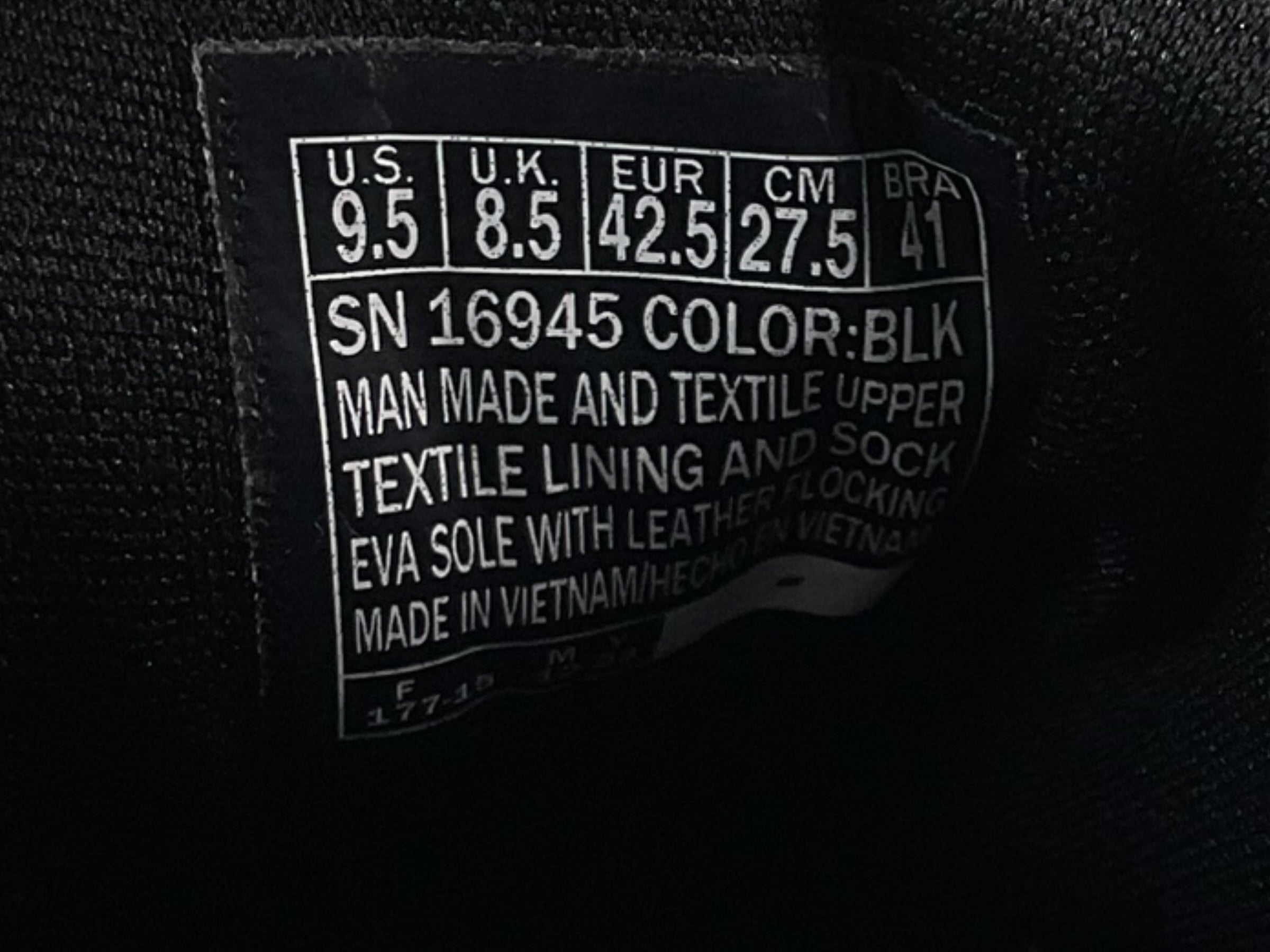 Tenis 9.5 (Skechers)