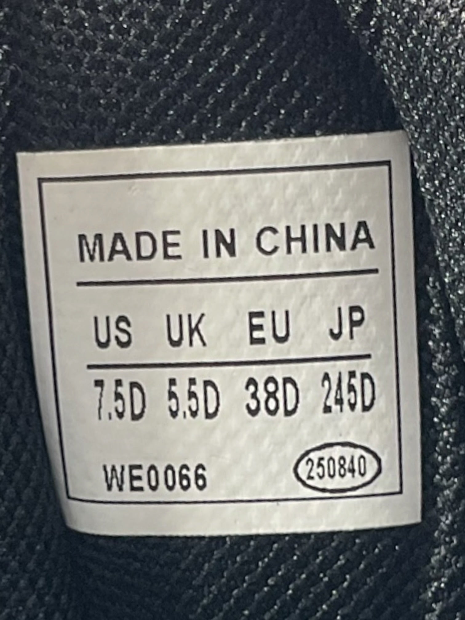 Tenis 7.5
