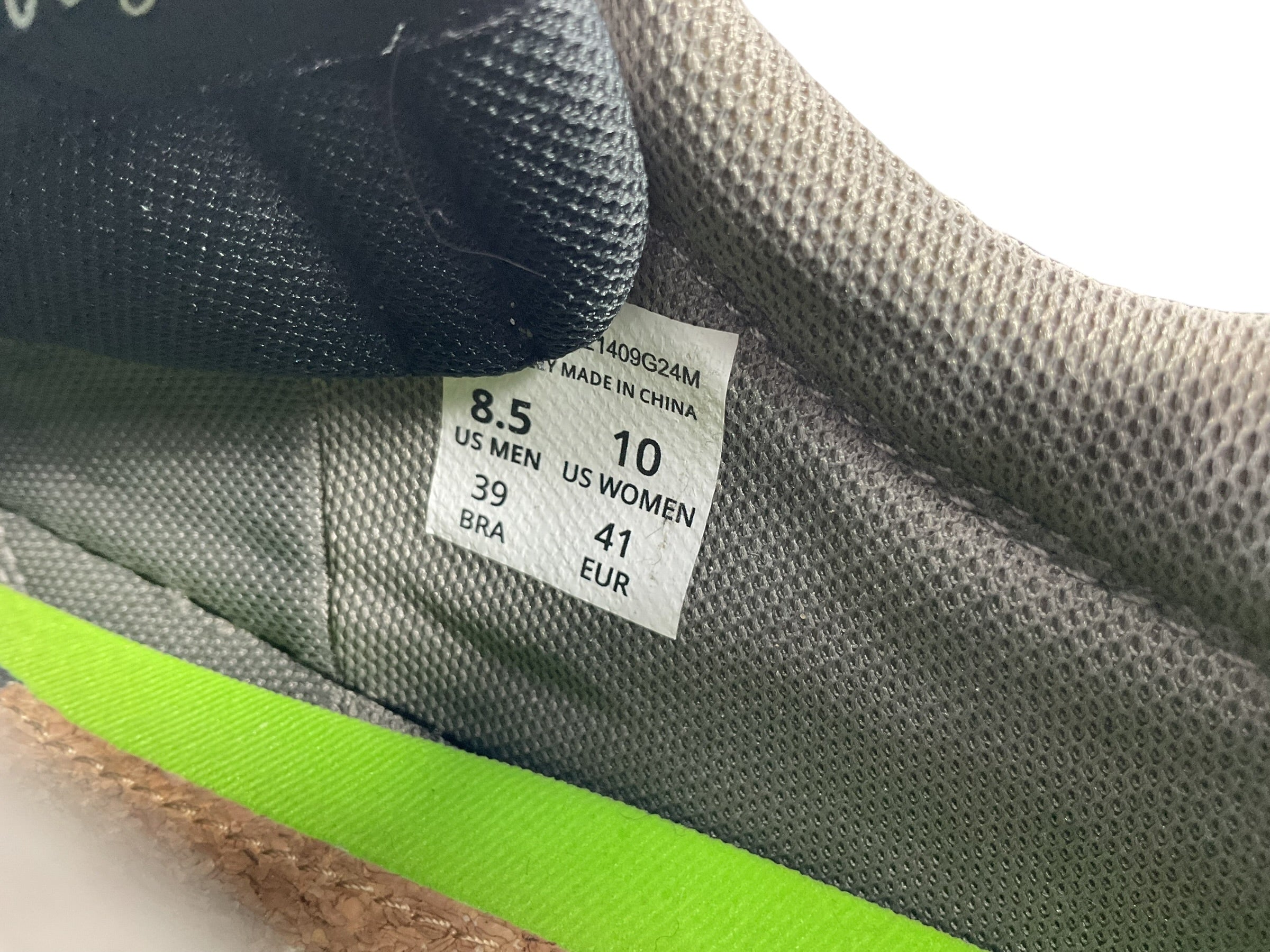 Tenis 8.5 (CARIUMA)
