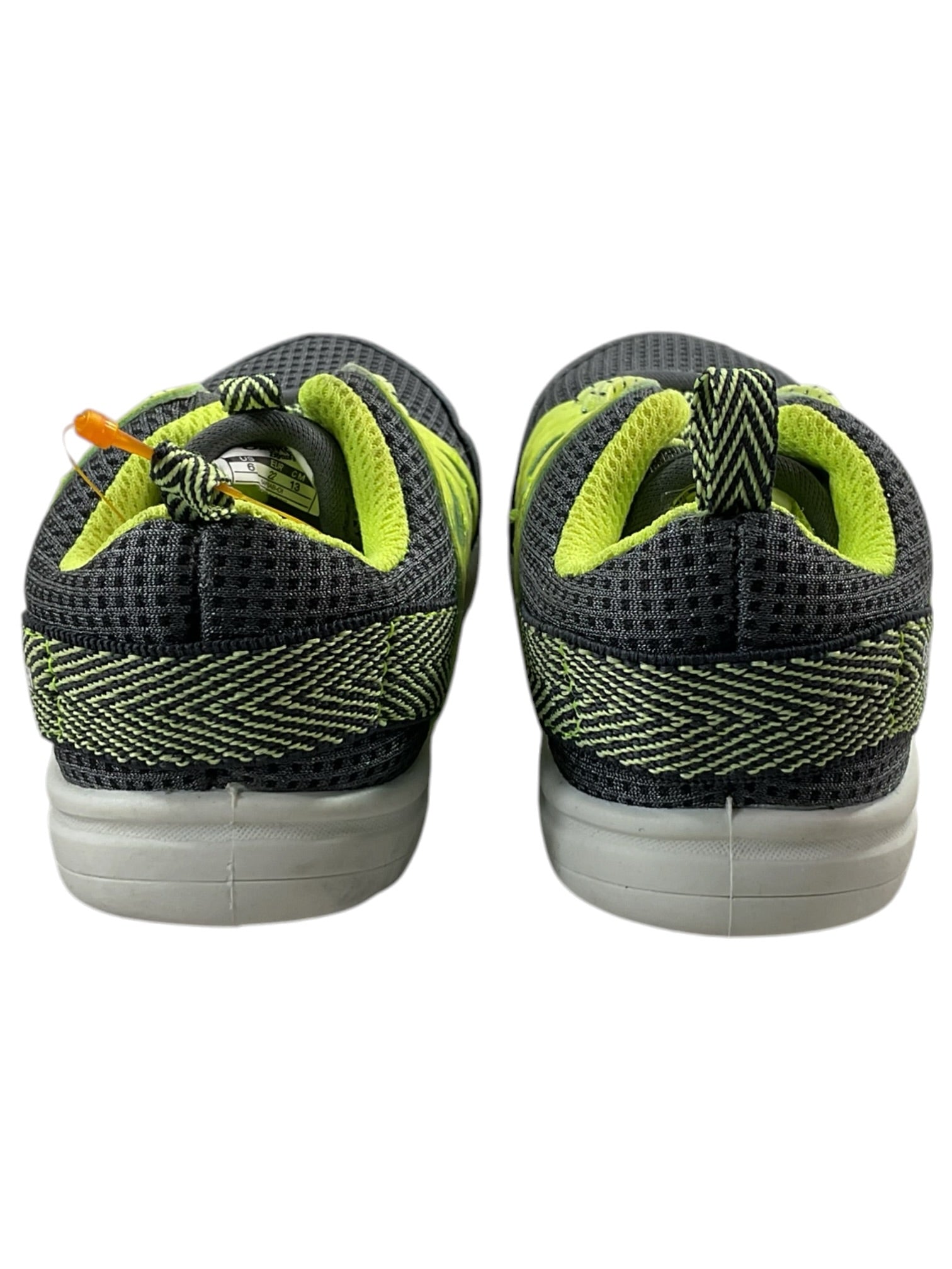 Tenis niño 6