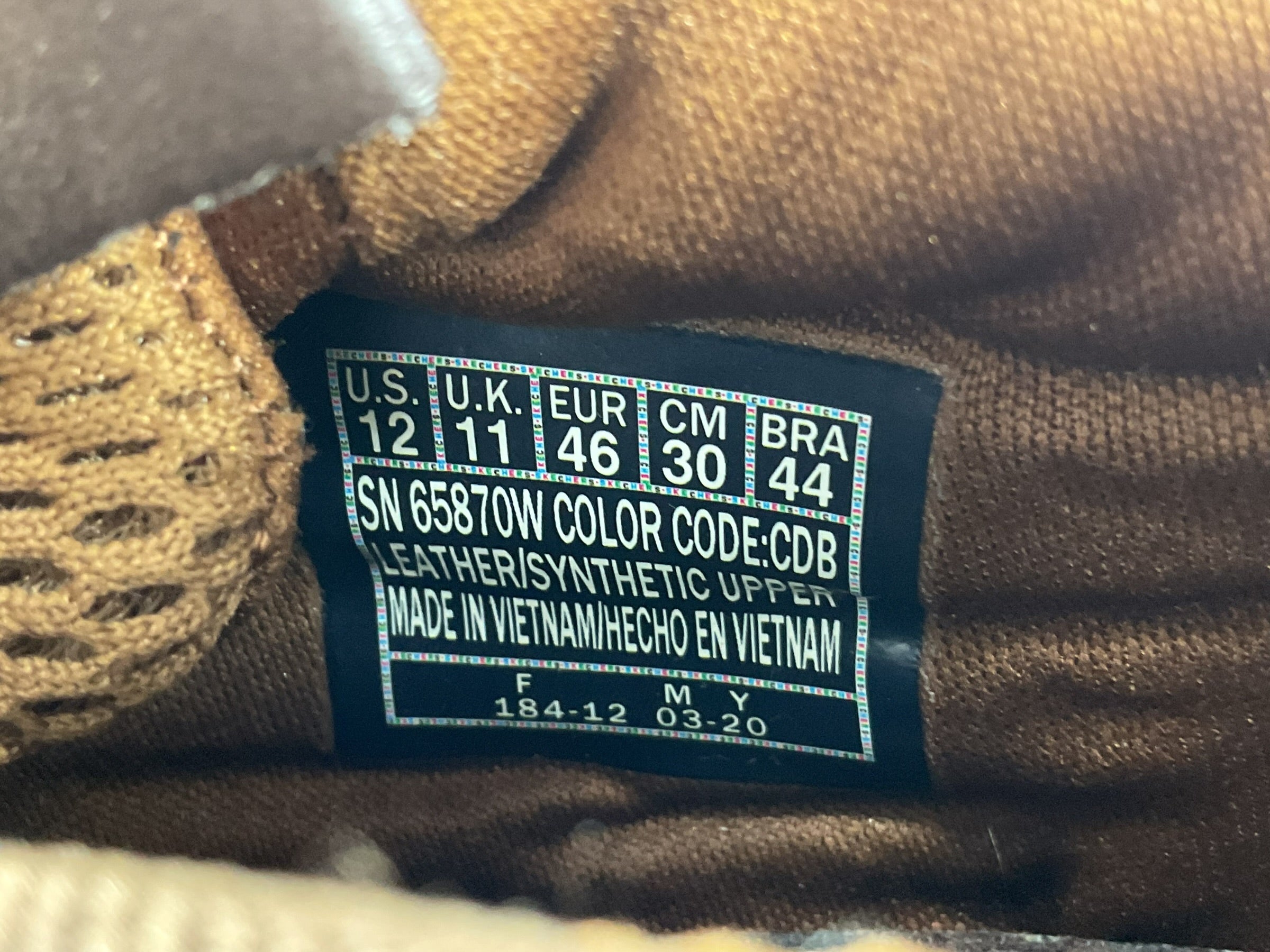 Zapato 12 (Skechers)