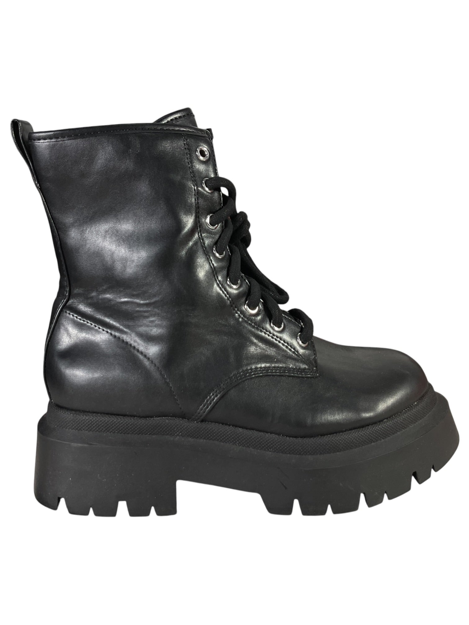 Bota 8 (NO BOUNDARIES)