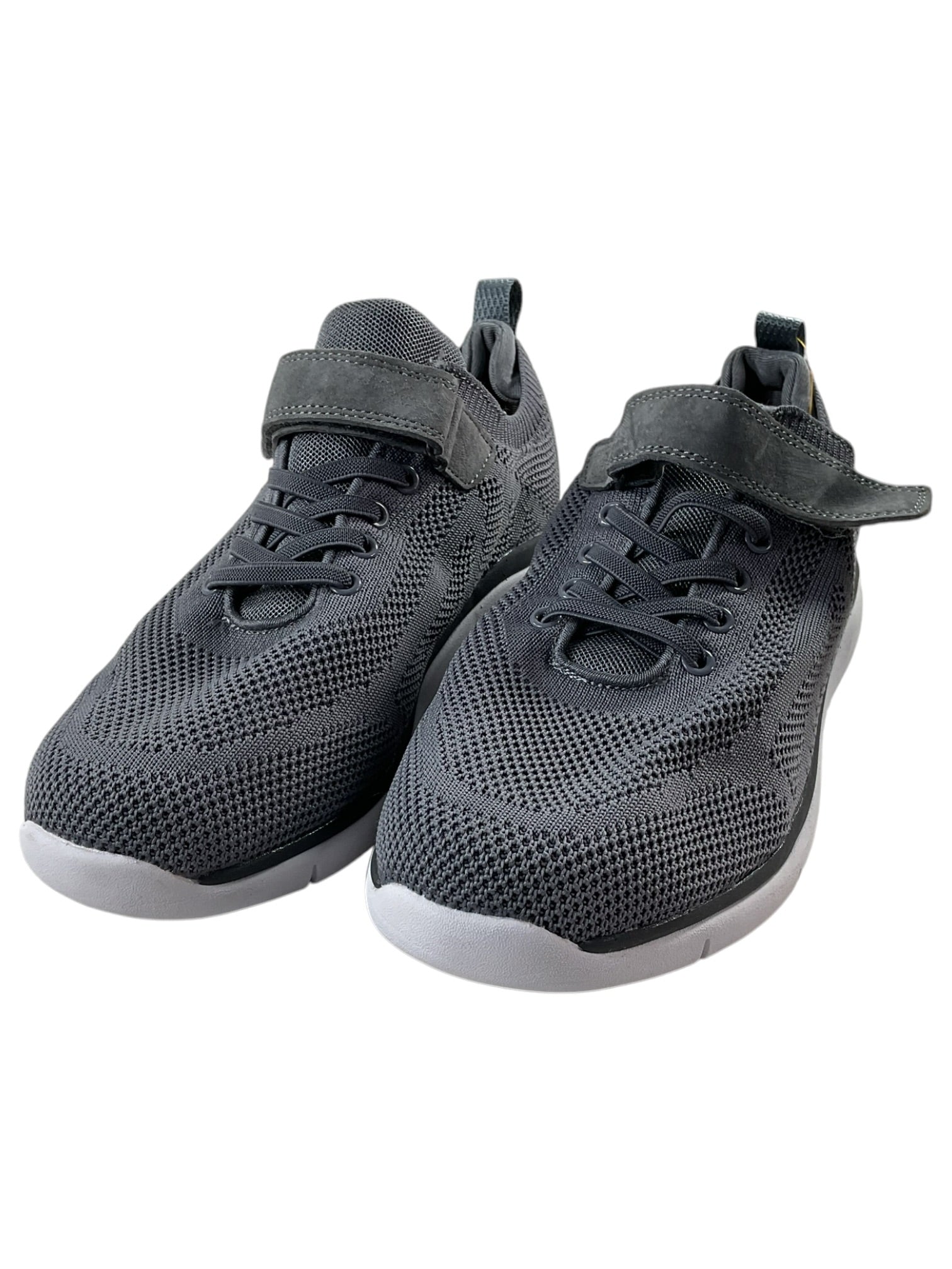 Tenis 8.5