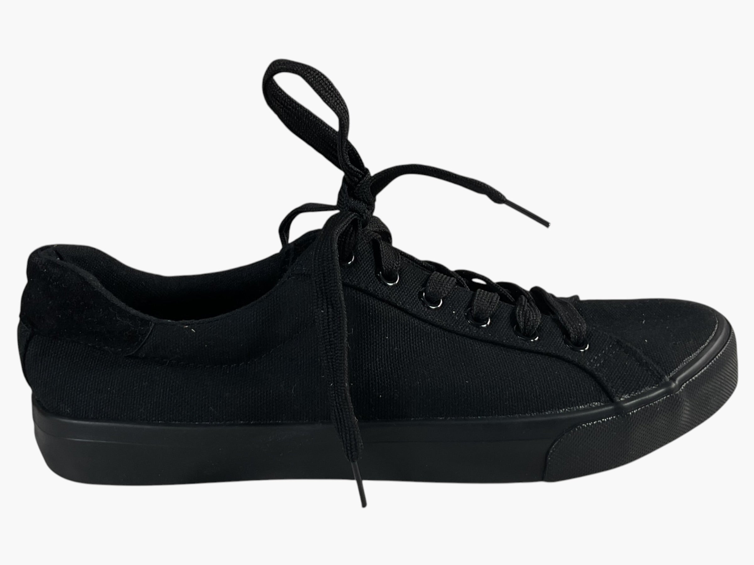 Tenis 8.5
