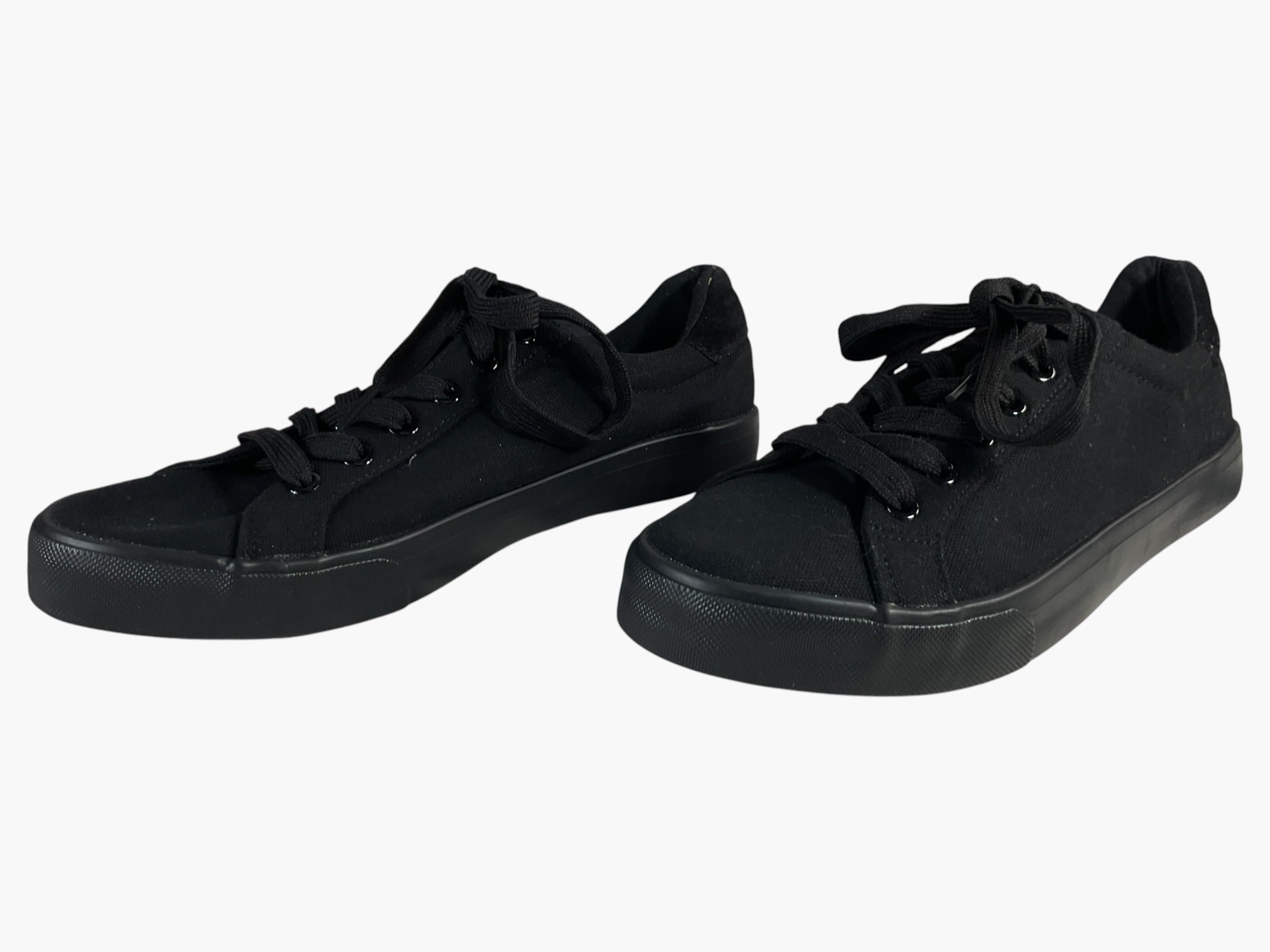 Tenis 8.5