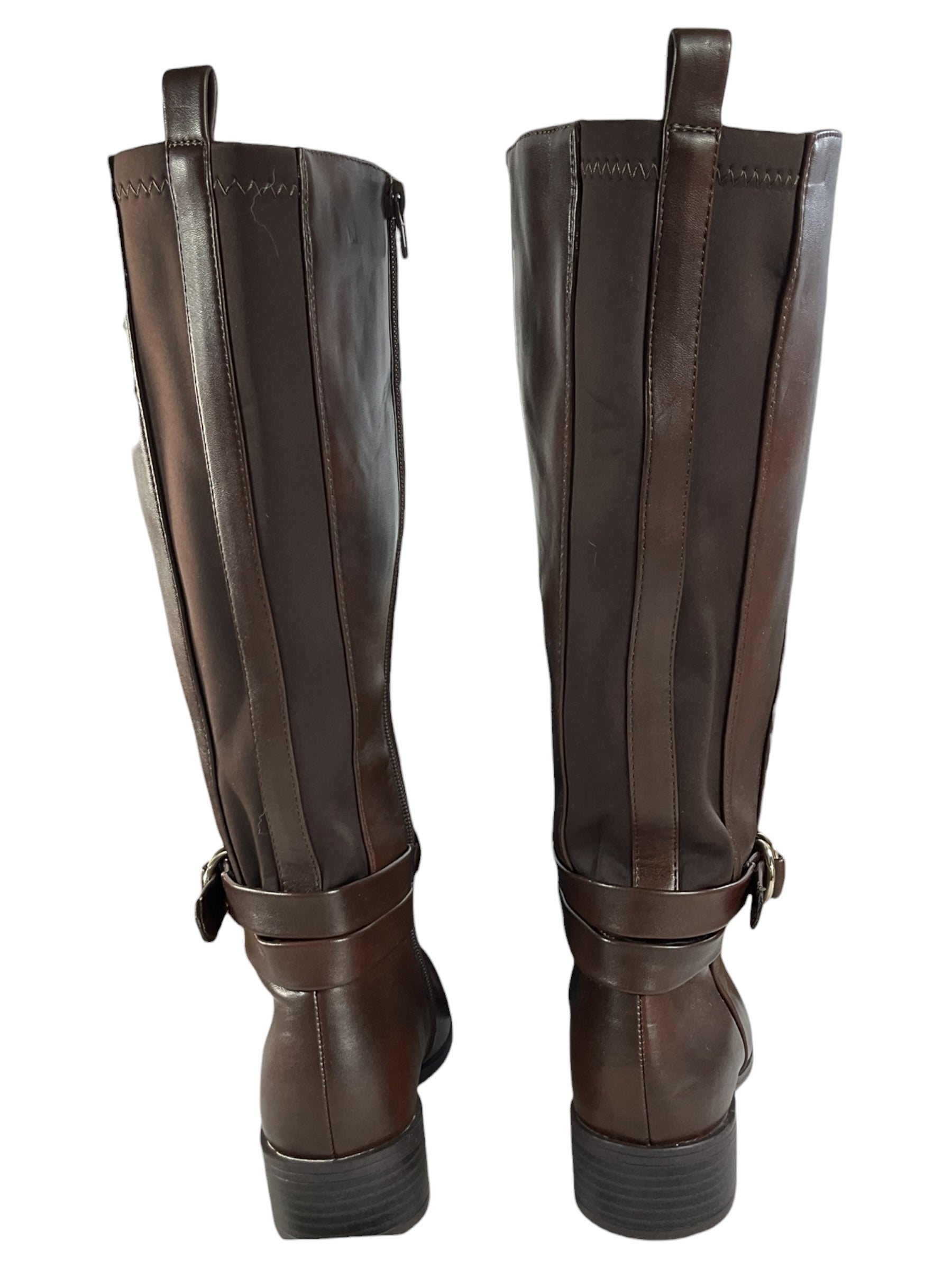 Bota 7.5 (Crown & Ivy)