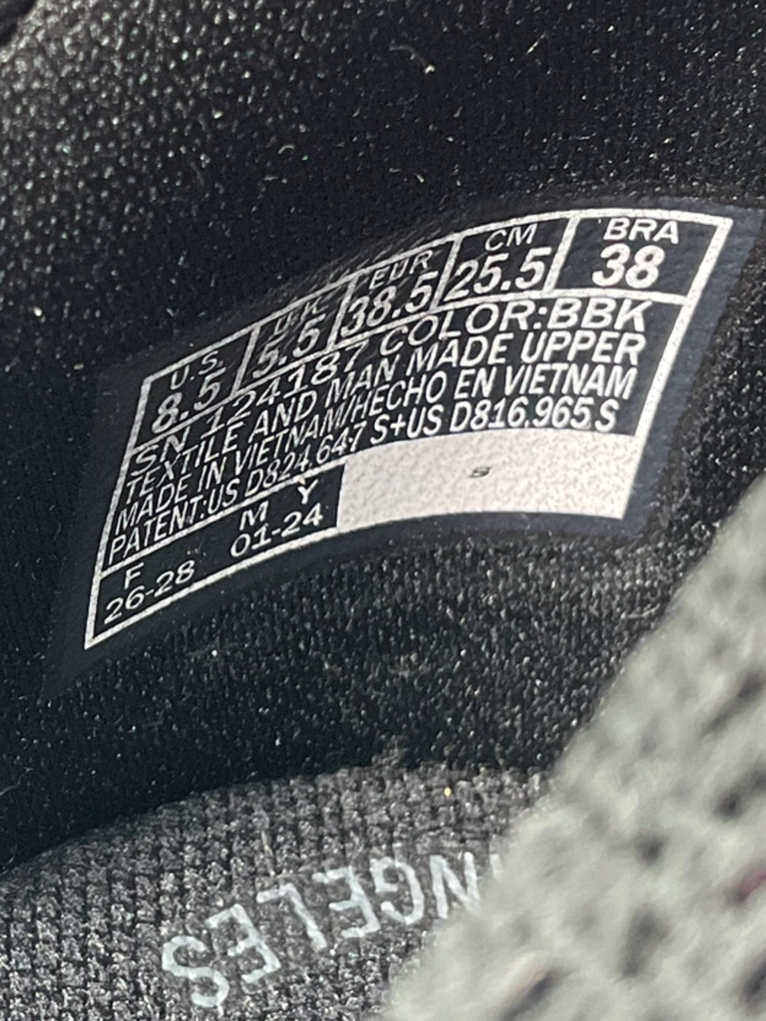 Tenis 8.5 (Skechers)