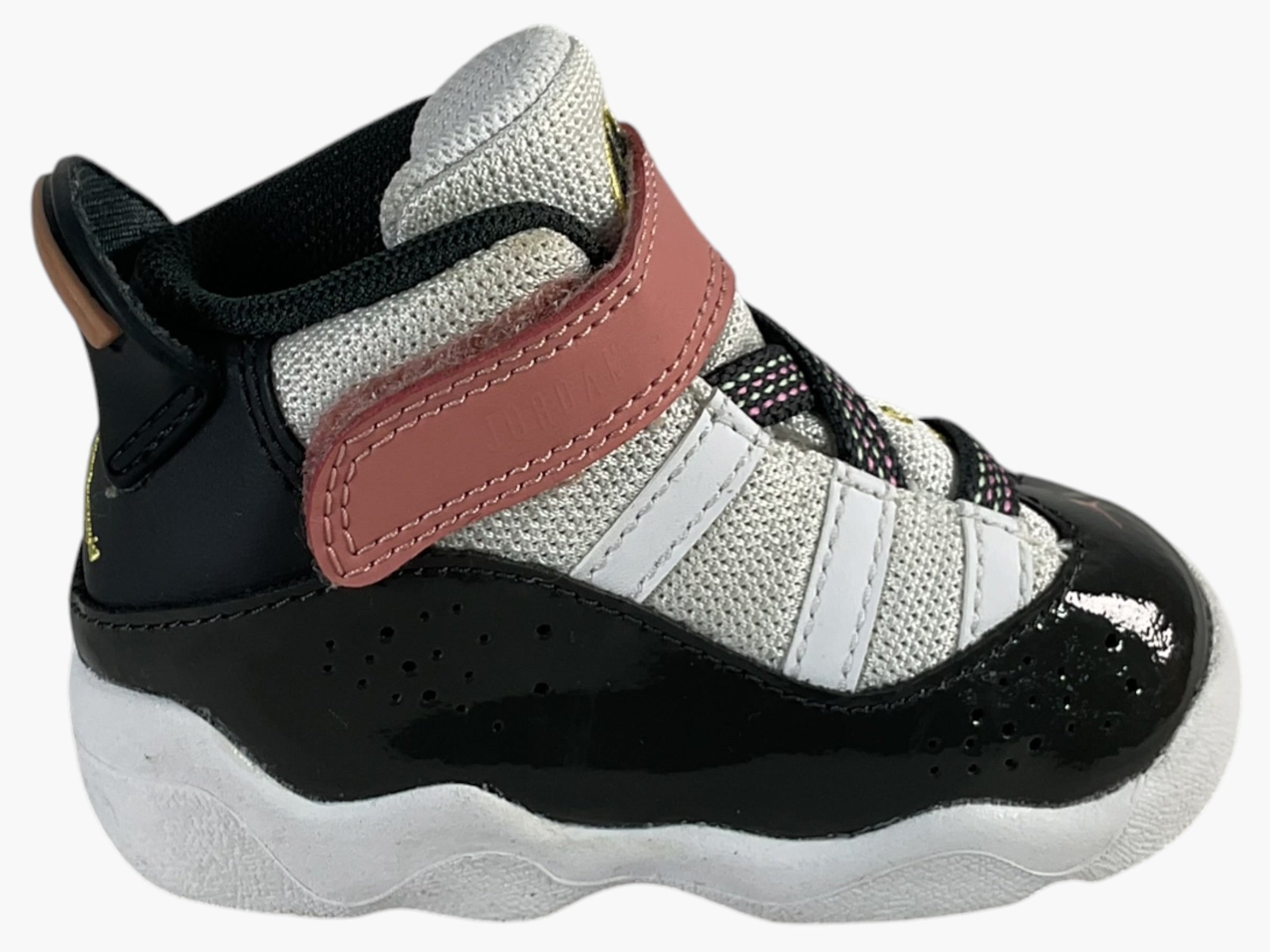 Tenis niña 4 (Jordan)