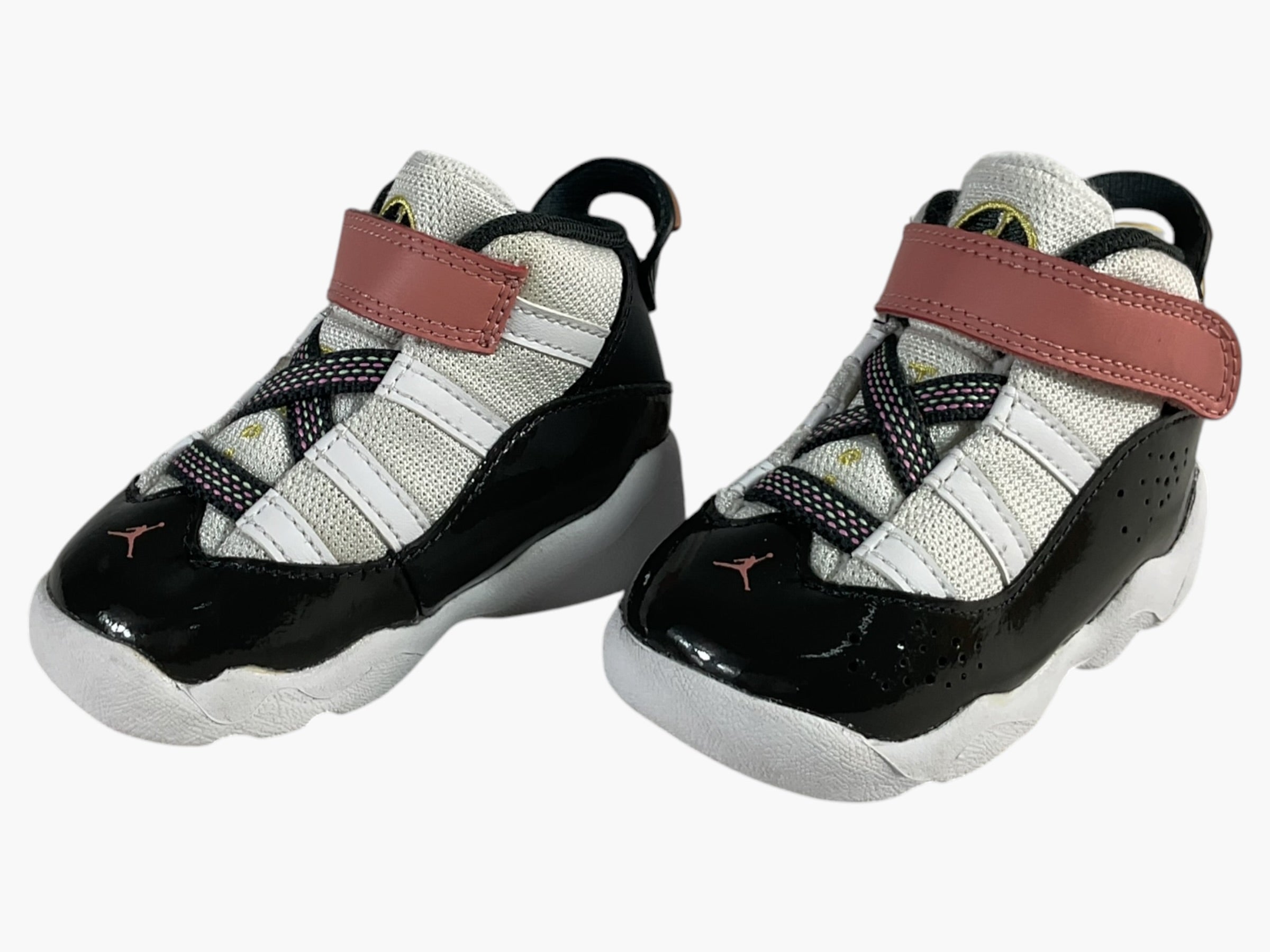 Tenis niña 4 (Jordan)