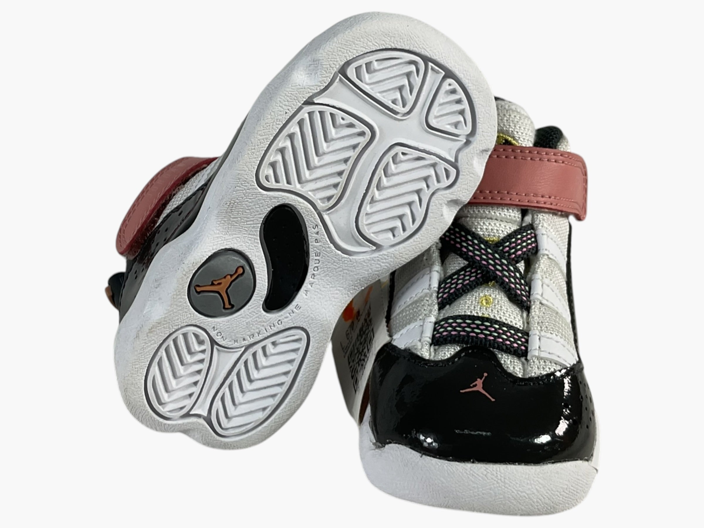 Tenis niña 4 (Jordan)