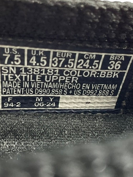 Zapato 7.5 (Skechers)