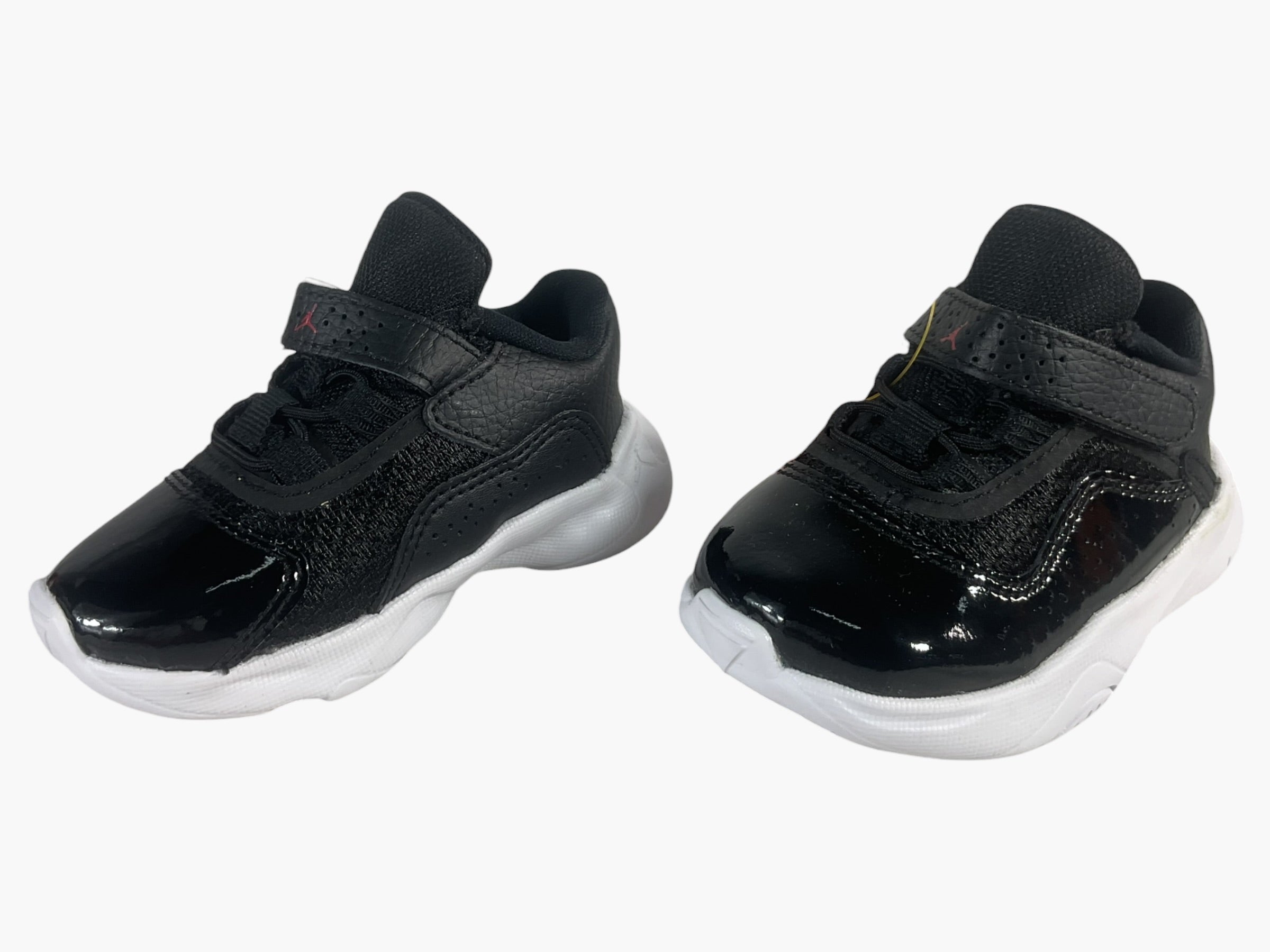 Tenis niño 4 (Jordan)