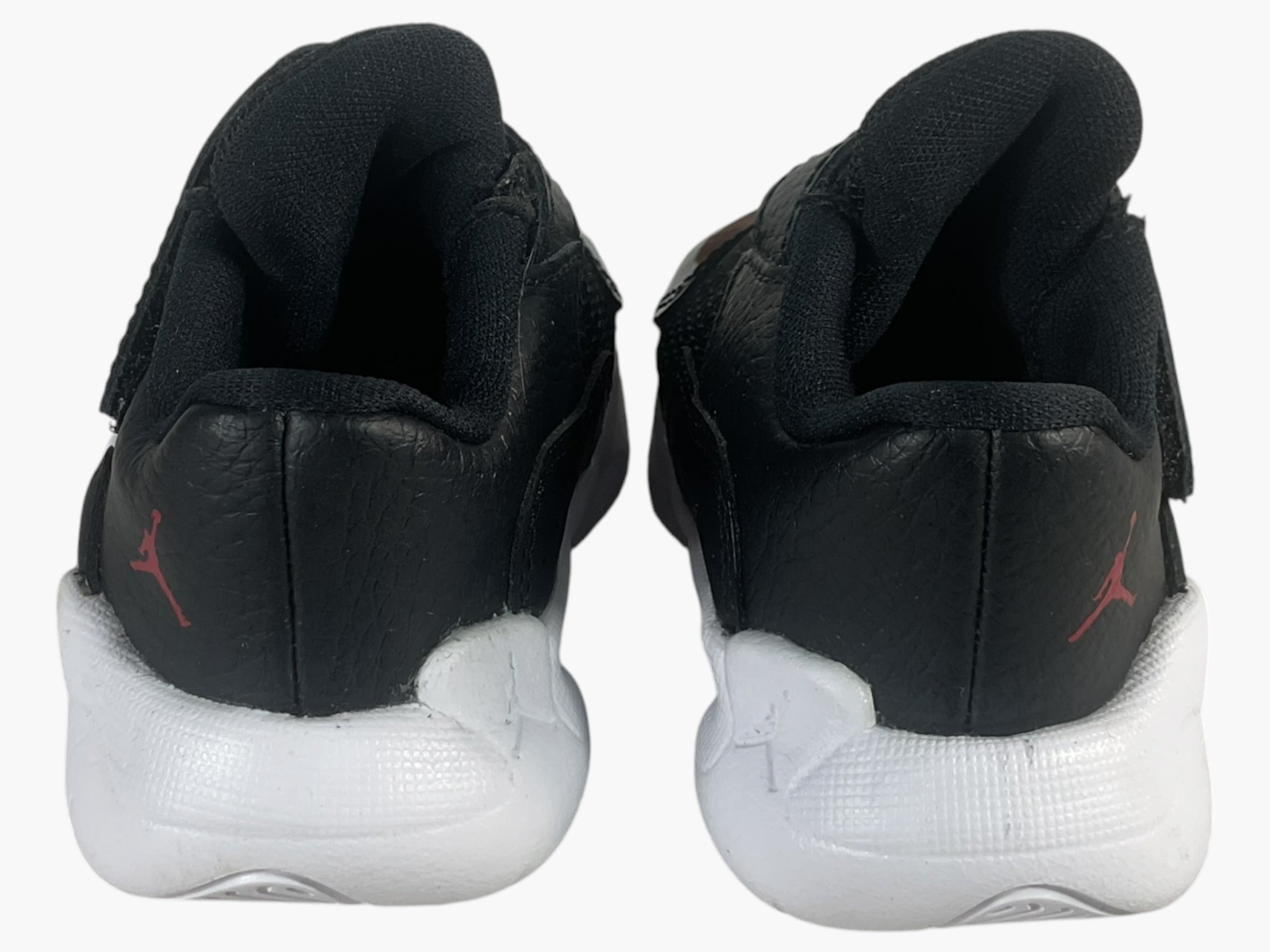 Tenis niño 4 (Jordan)