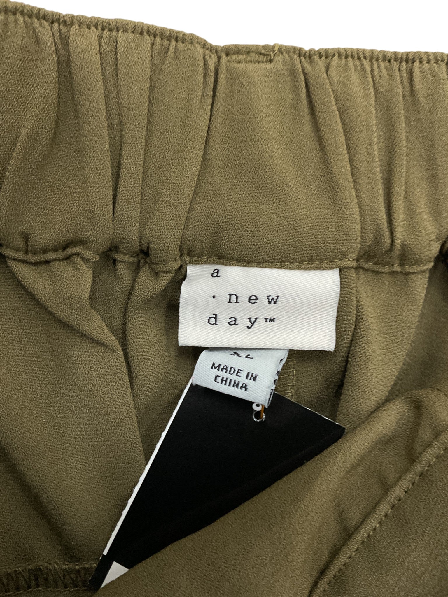 Short XL (A New Day)