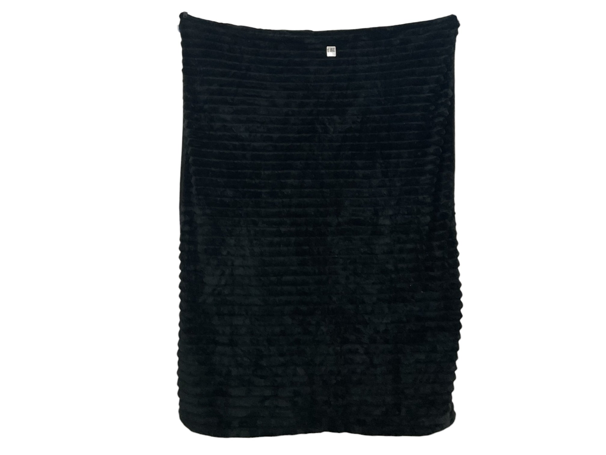 Cobija manta negra lado liso microfibra