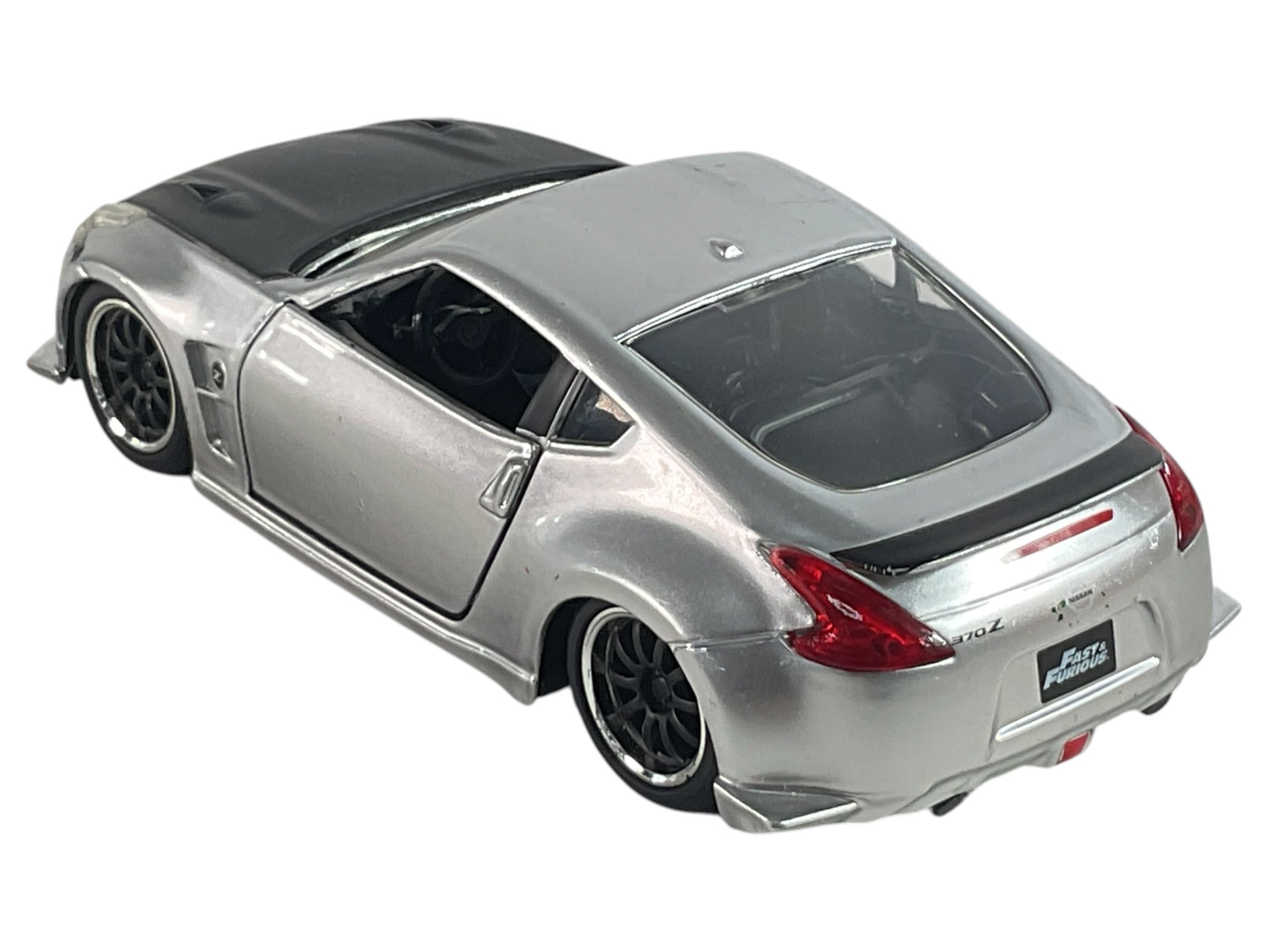 Auto deportivo Nissan 370Z (SEIBON)