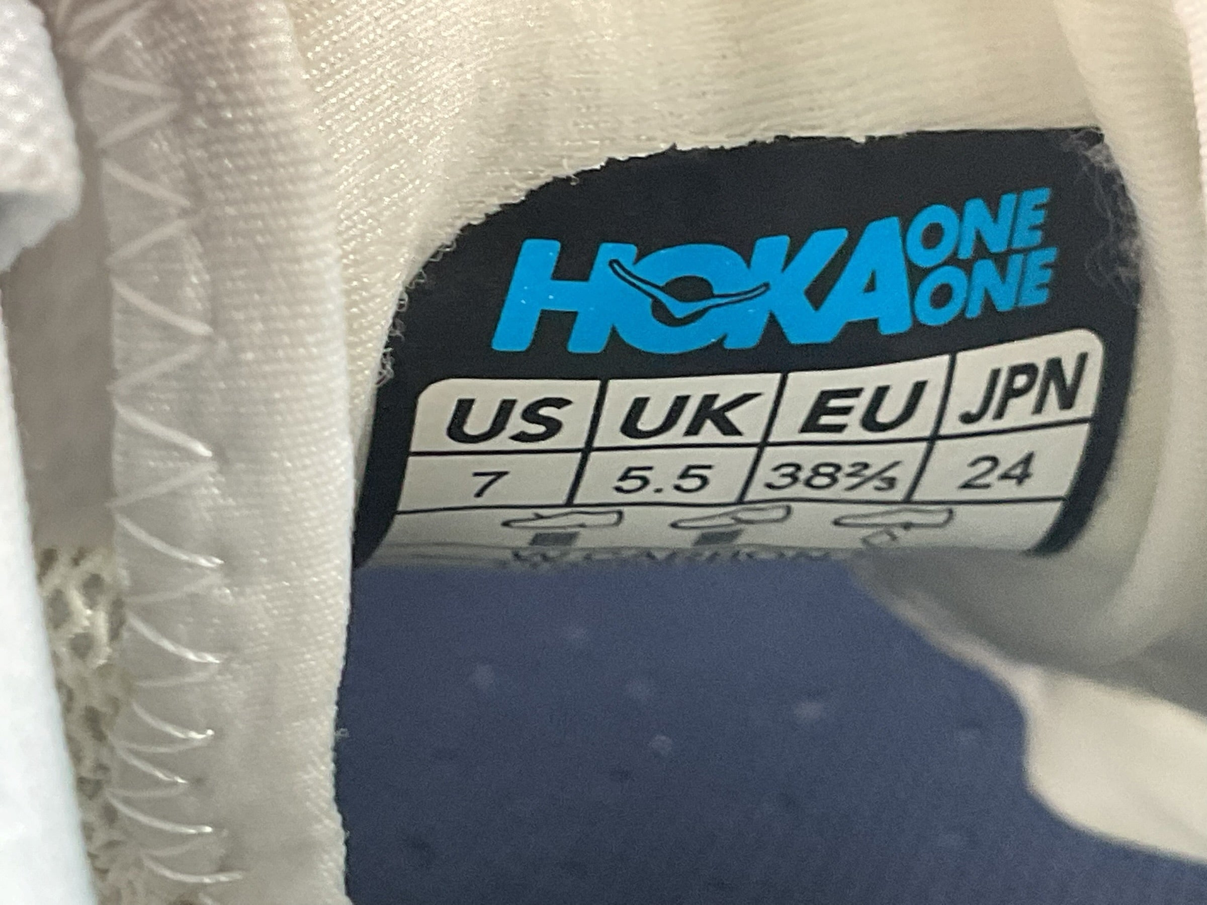 Tenis 7 (Hoka)