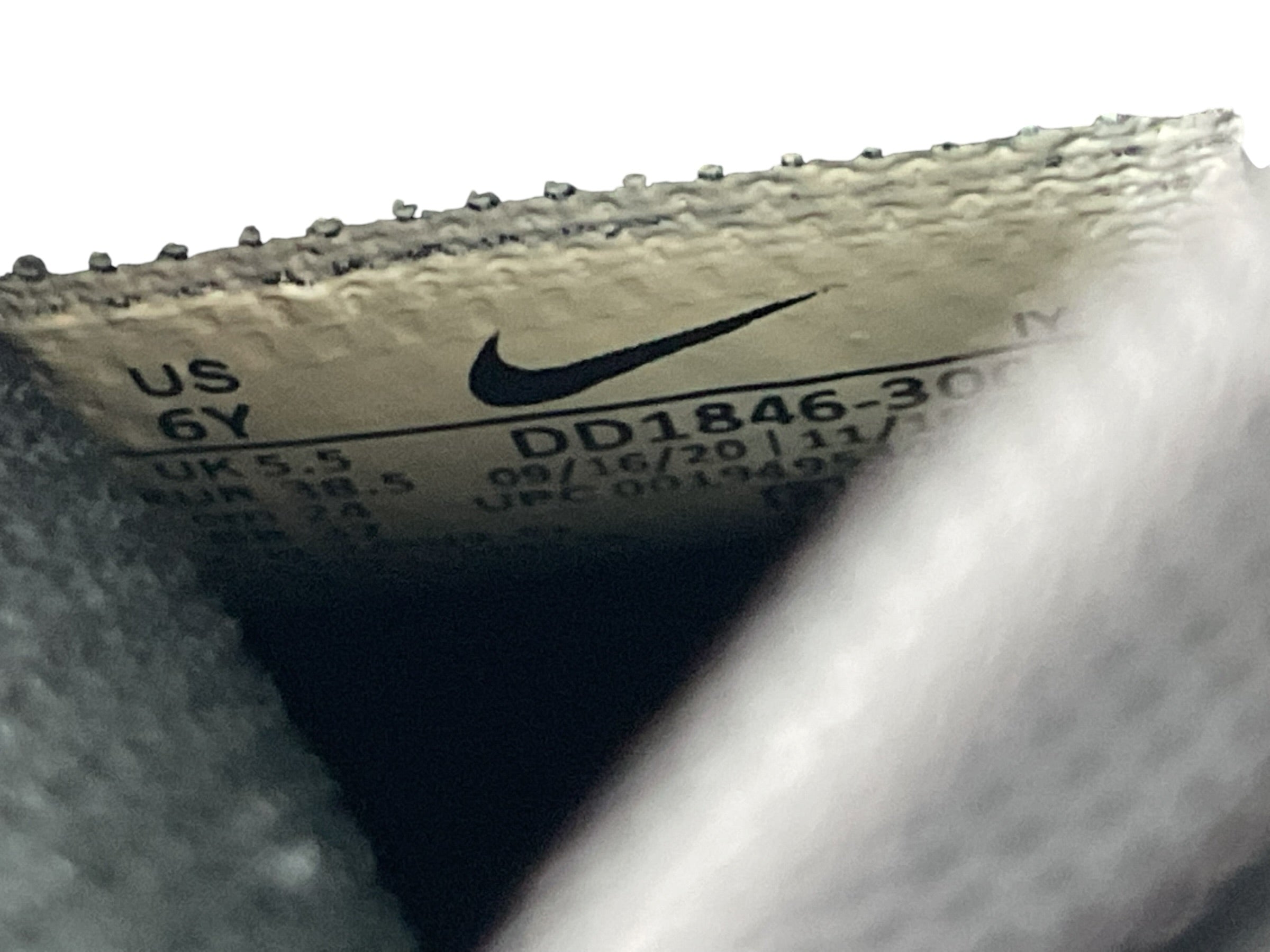 Tenis 6Y (Nike)