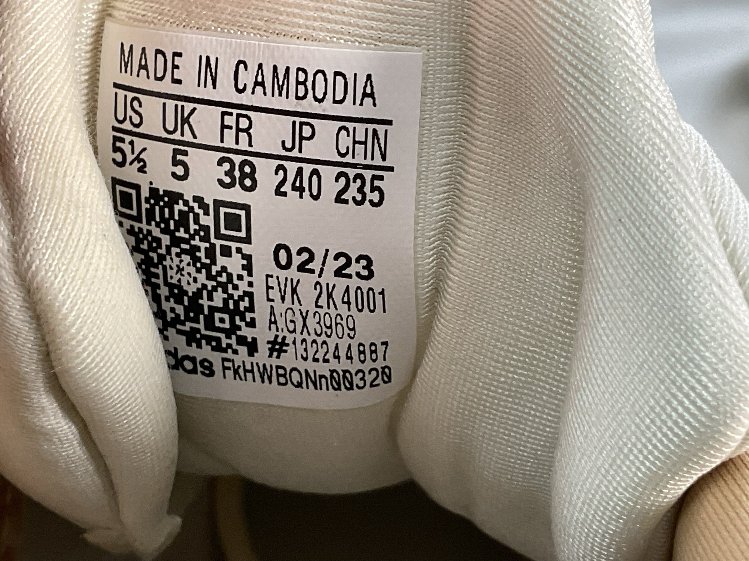 Tenis 5.5 (adidas)