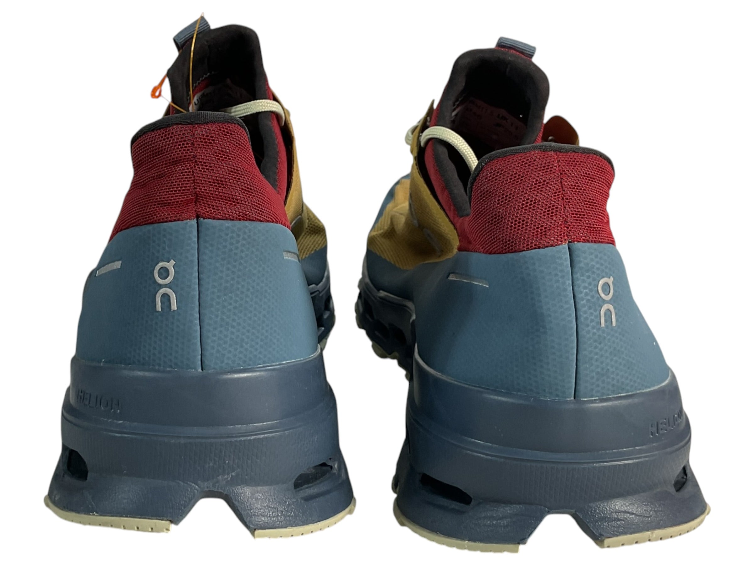 Tenis M11.5 (On Cloud)