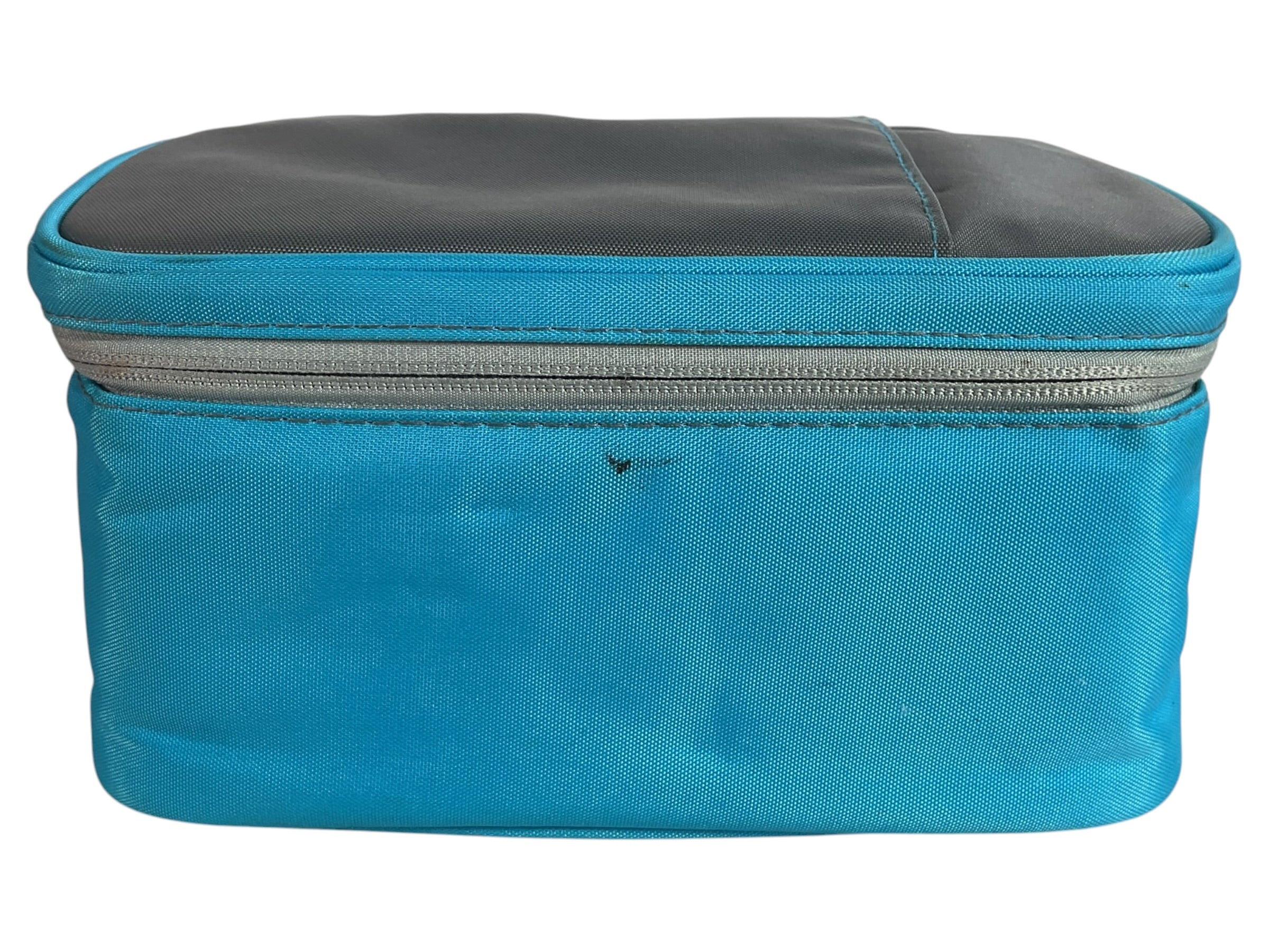 Estuche térmico azul para medicamentos abierto