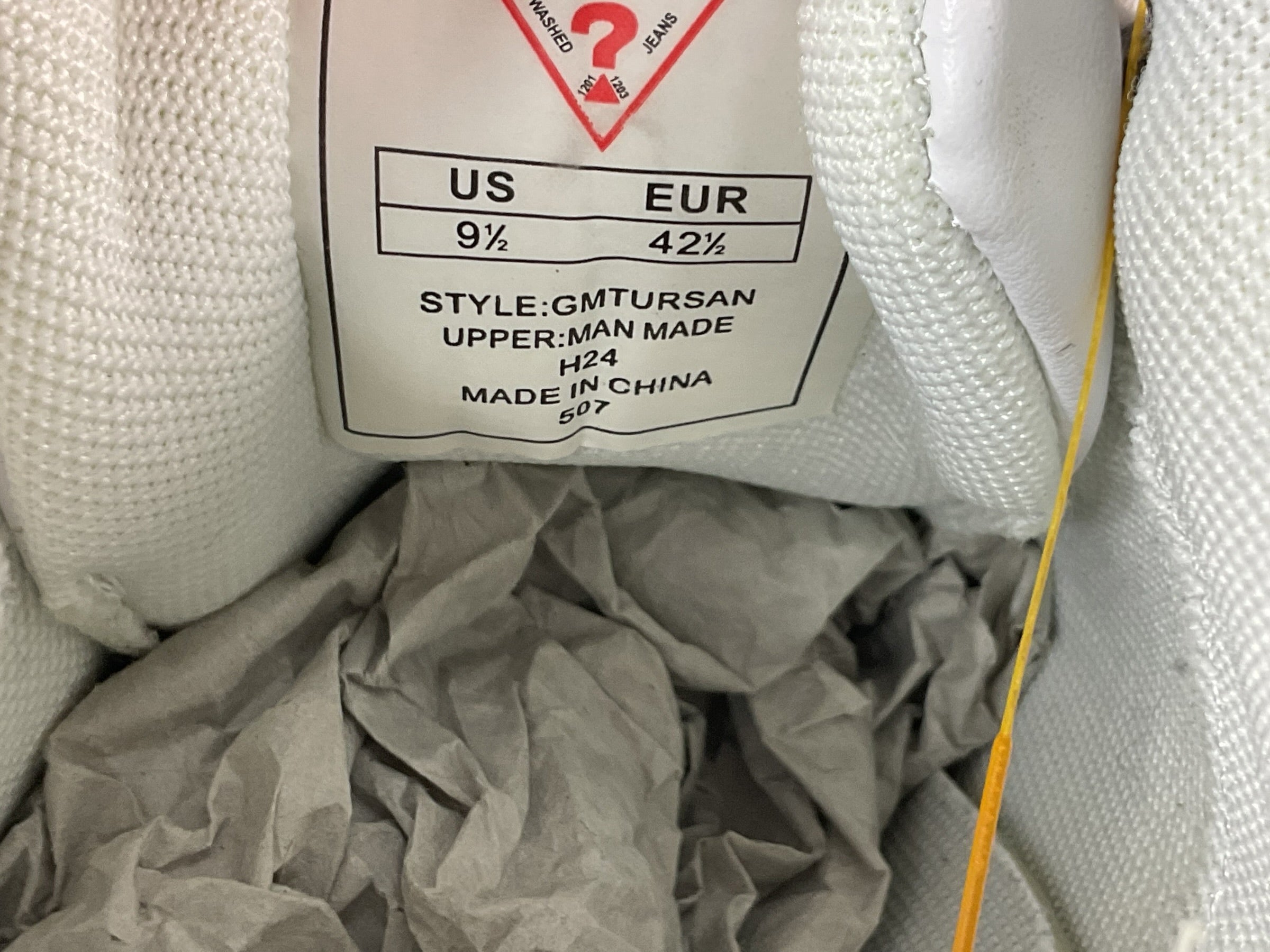 Tenis 9.5 (Guess)