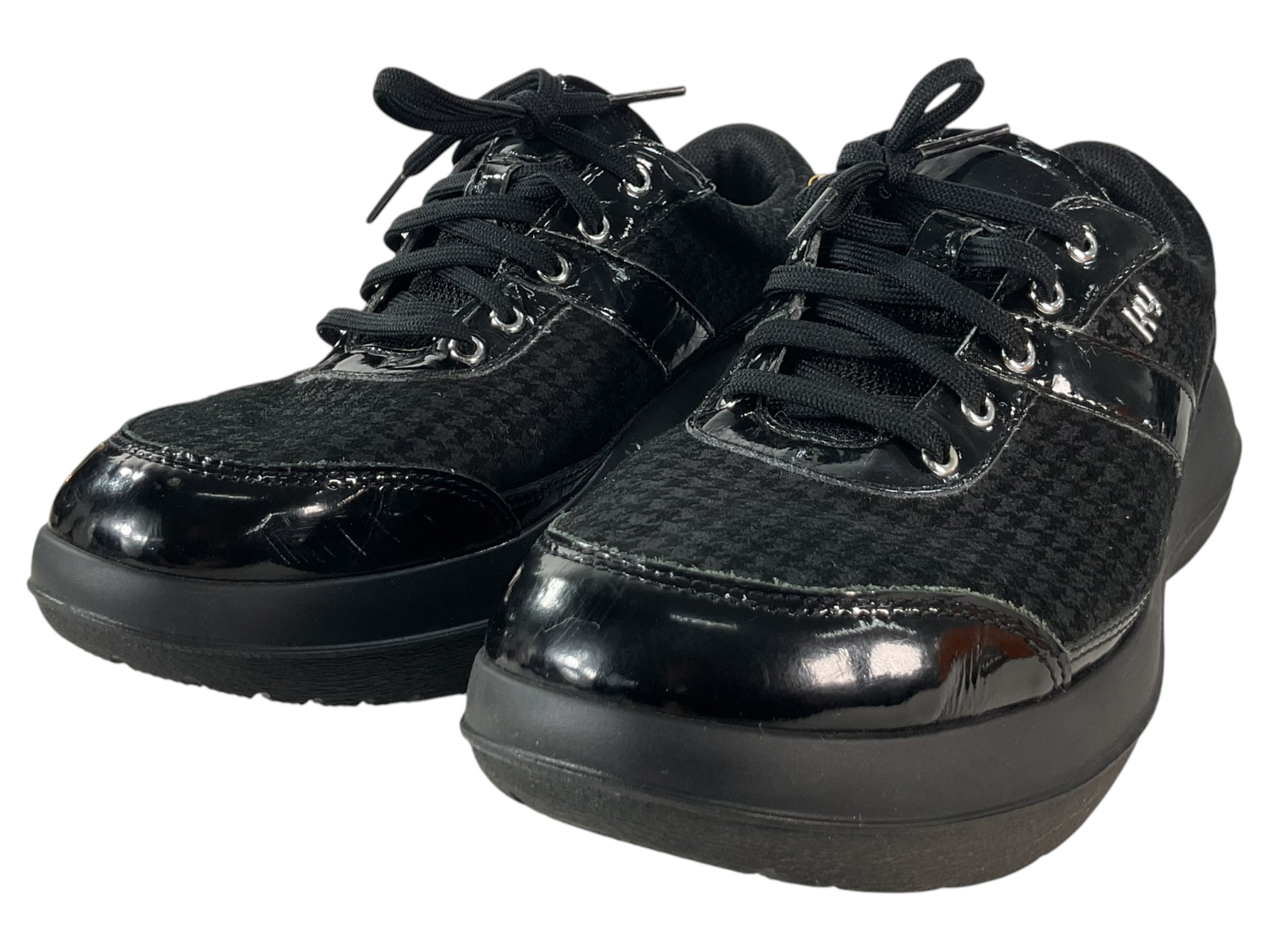 Tenis 8.5