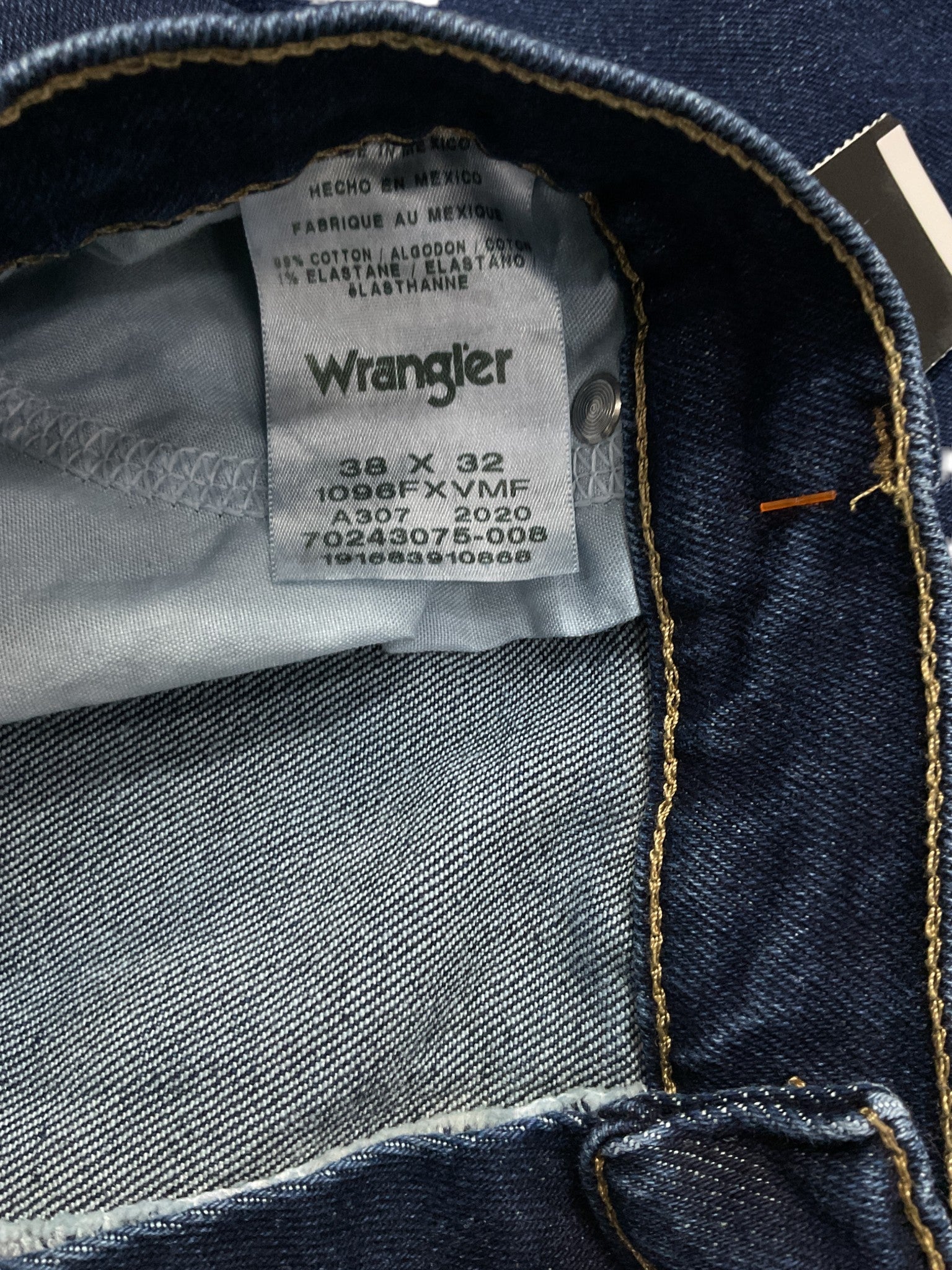 Jean 38 (Wrangler)