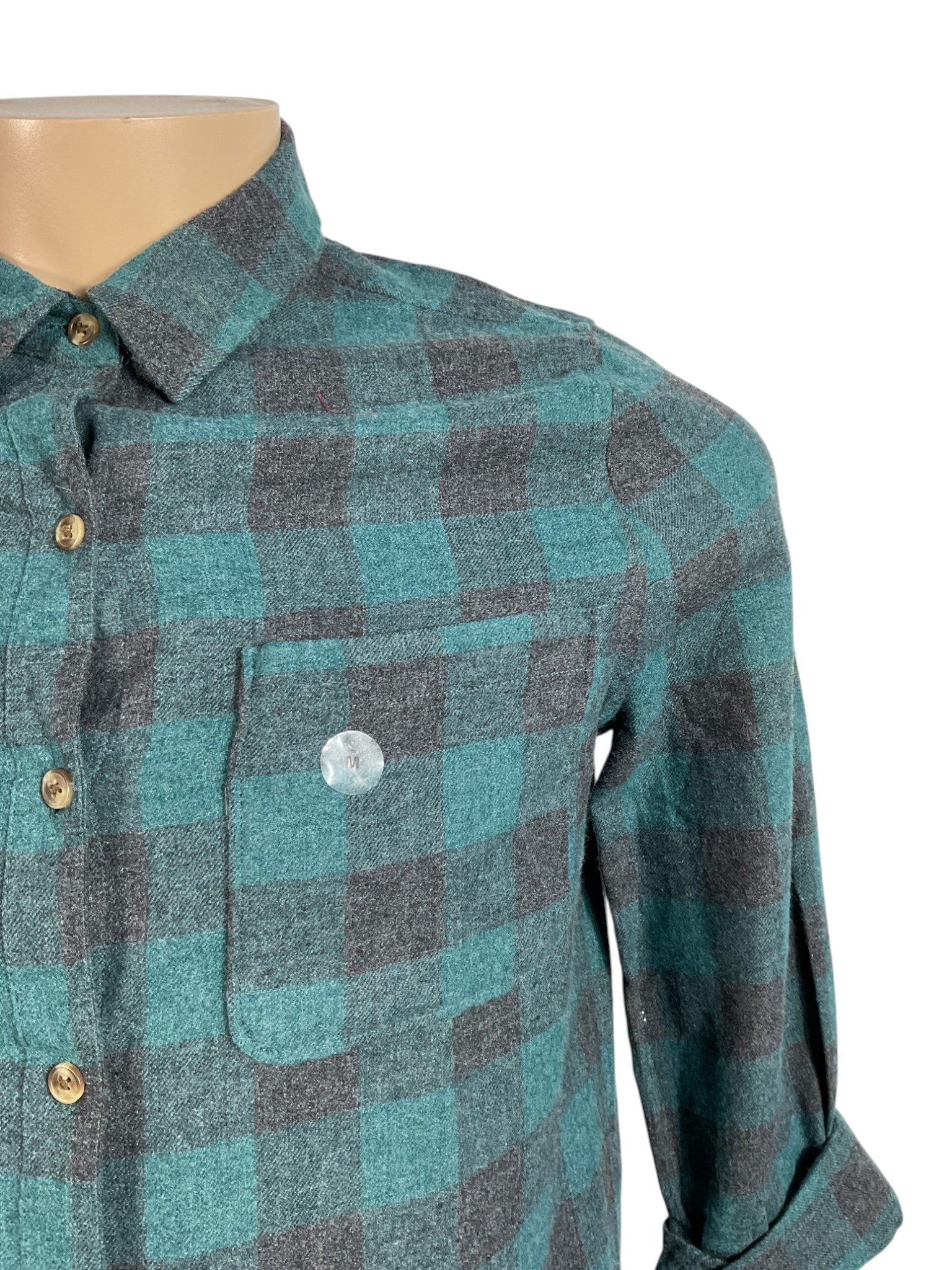 Camisa M (Aeropostale)