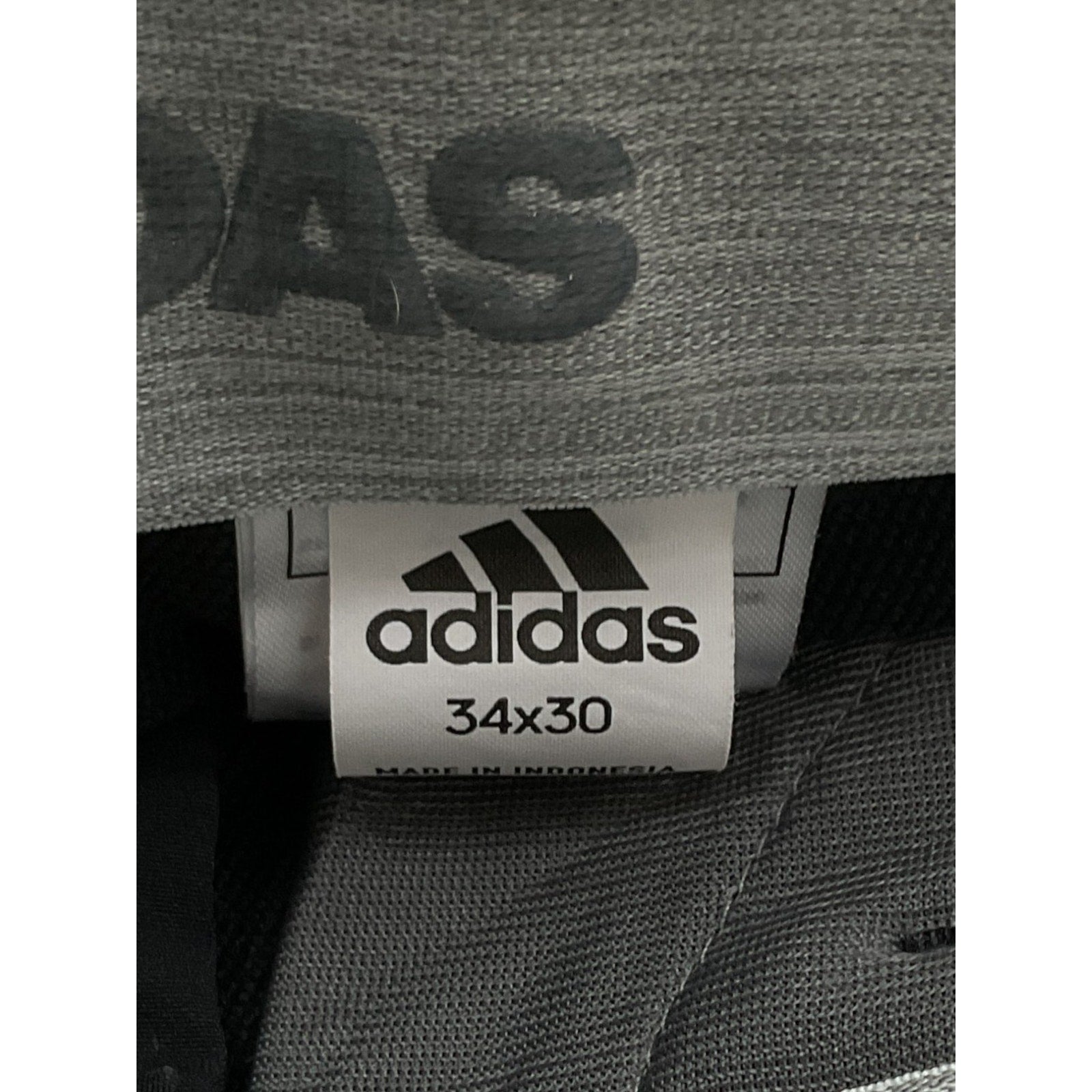 Pantalón 34 (adidas)