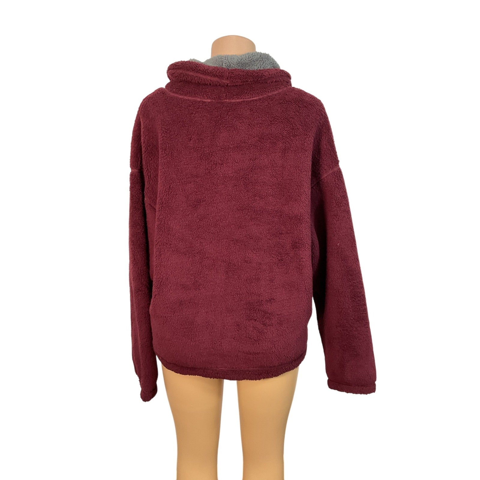Sueter L (Hollister)