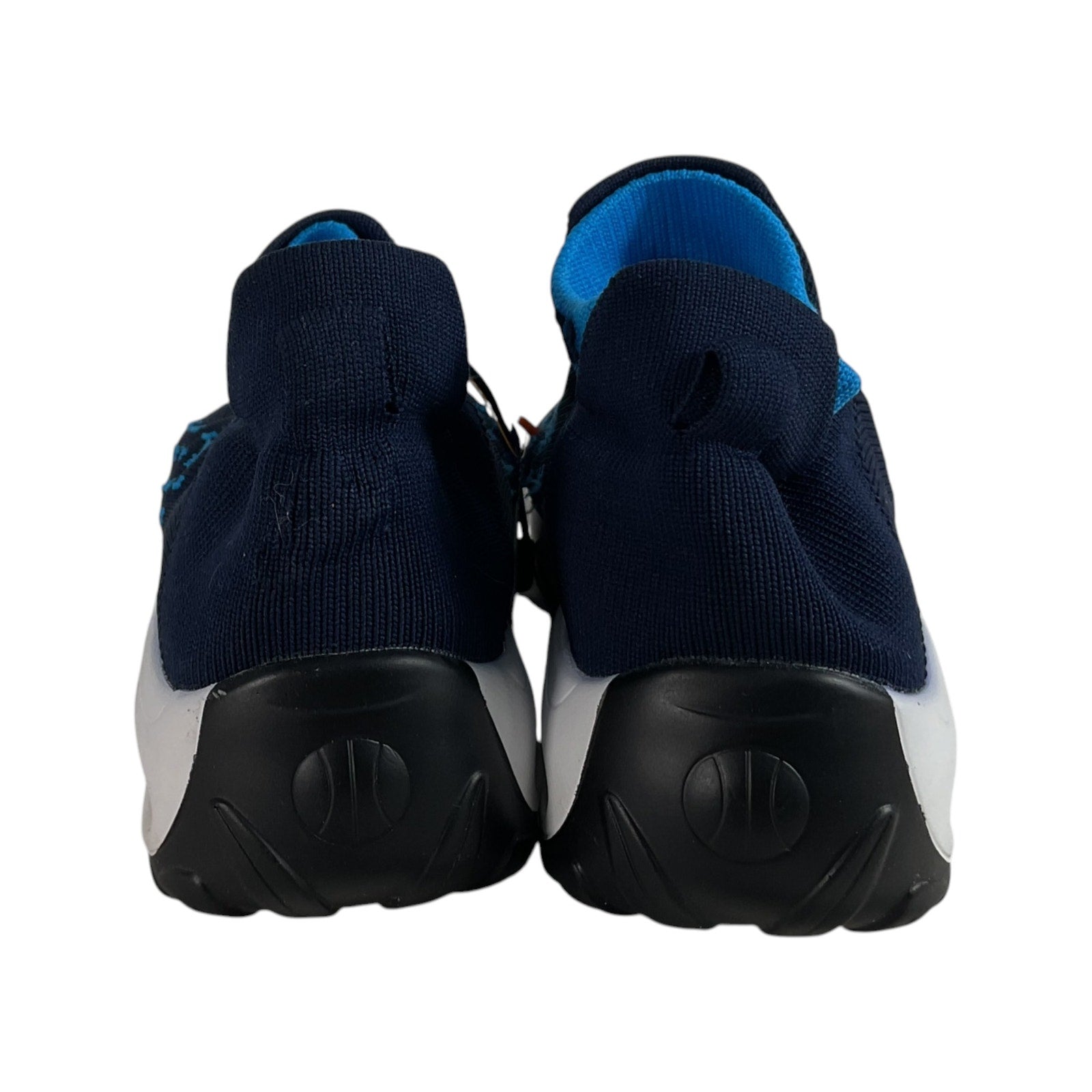 Tenis 9