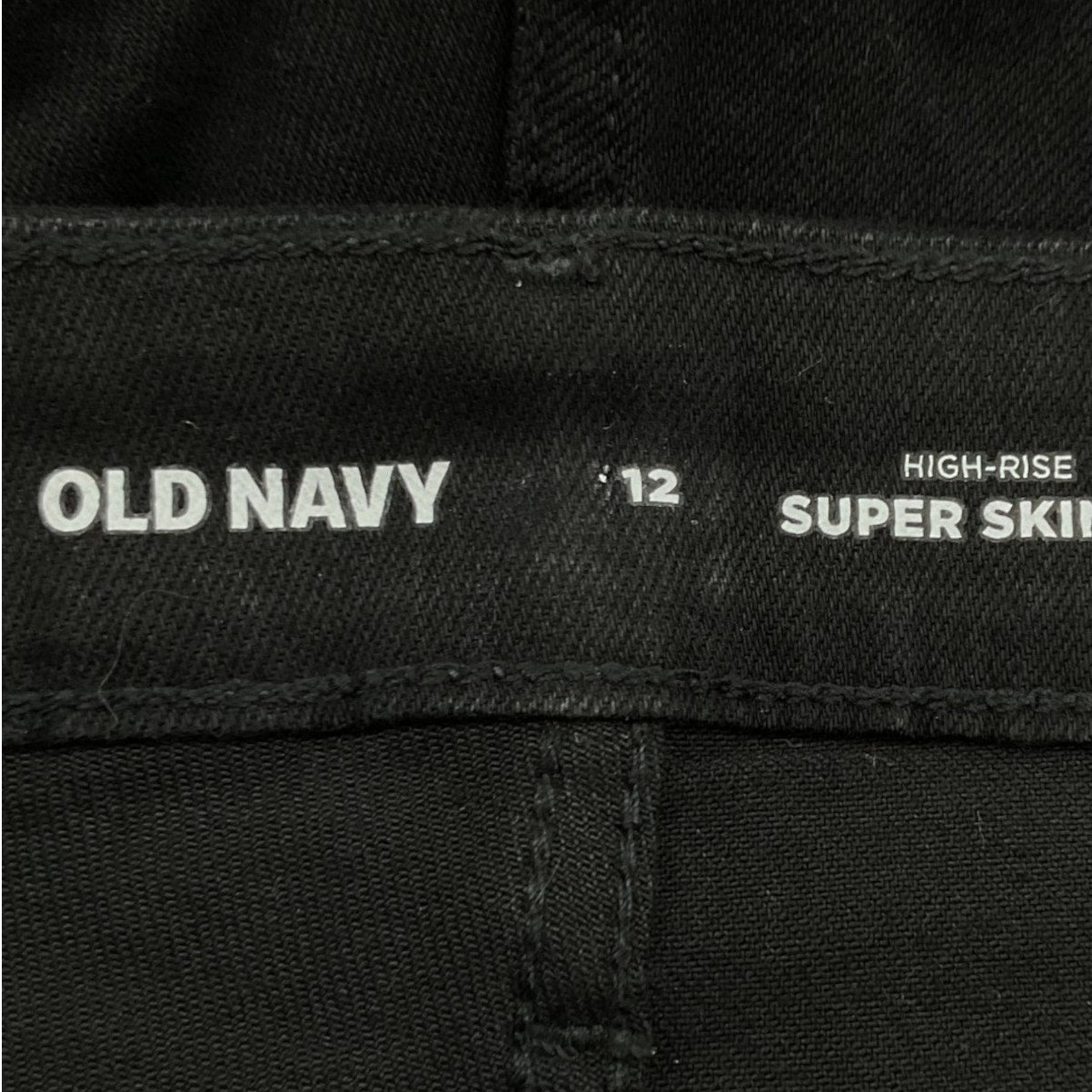 Pantalon 12 (Old Navy)