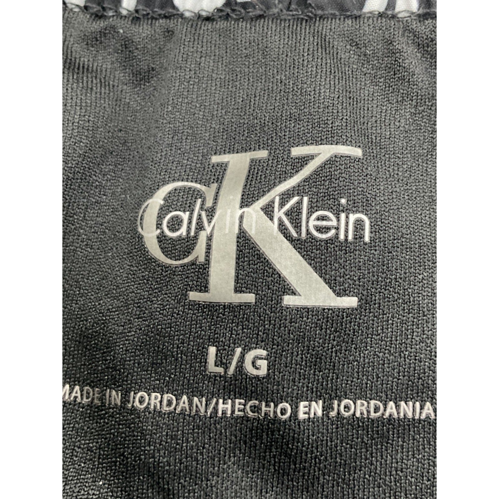 Short L (Calvin Klein)