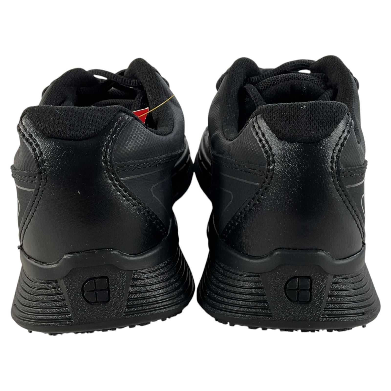 Tenis 8 (Shoes)
