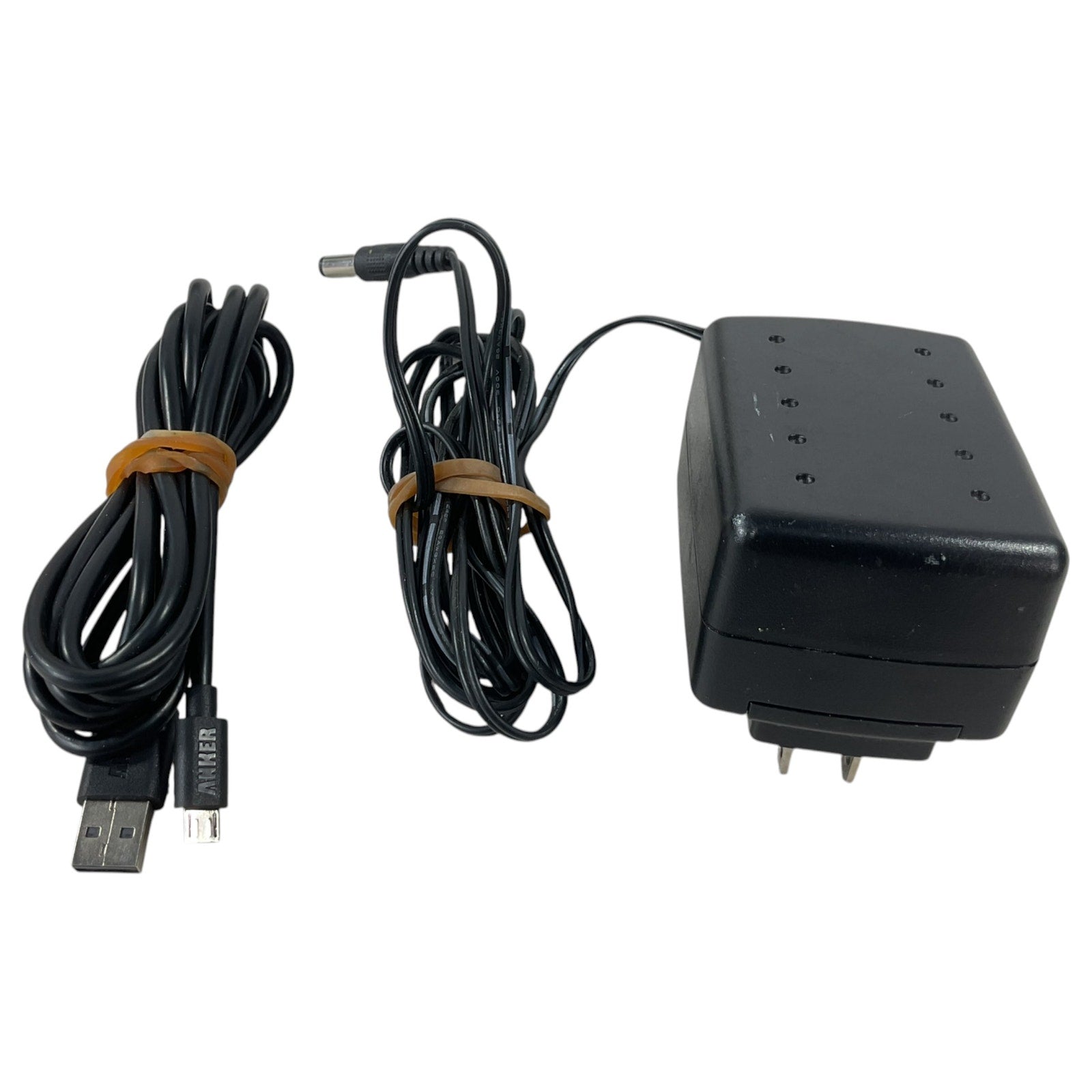 Set de cables y fuentes de alimentación para dispositivos electrónicos