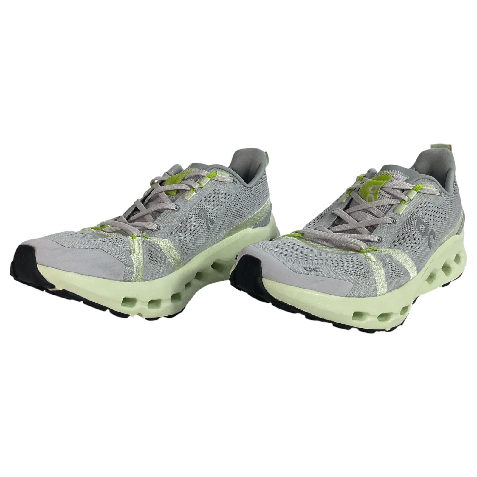 Tenis 8.5 (On Cloud)