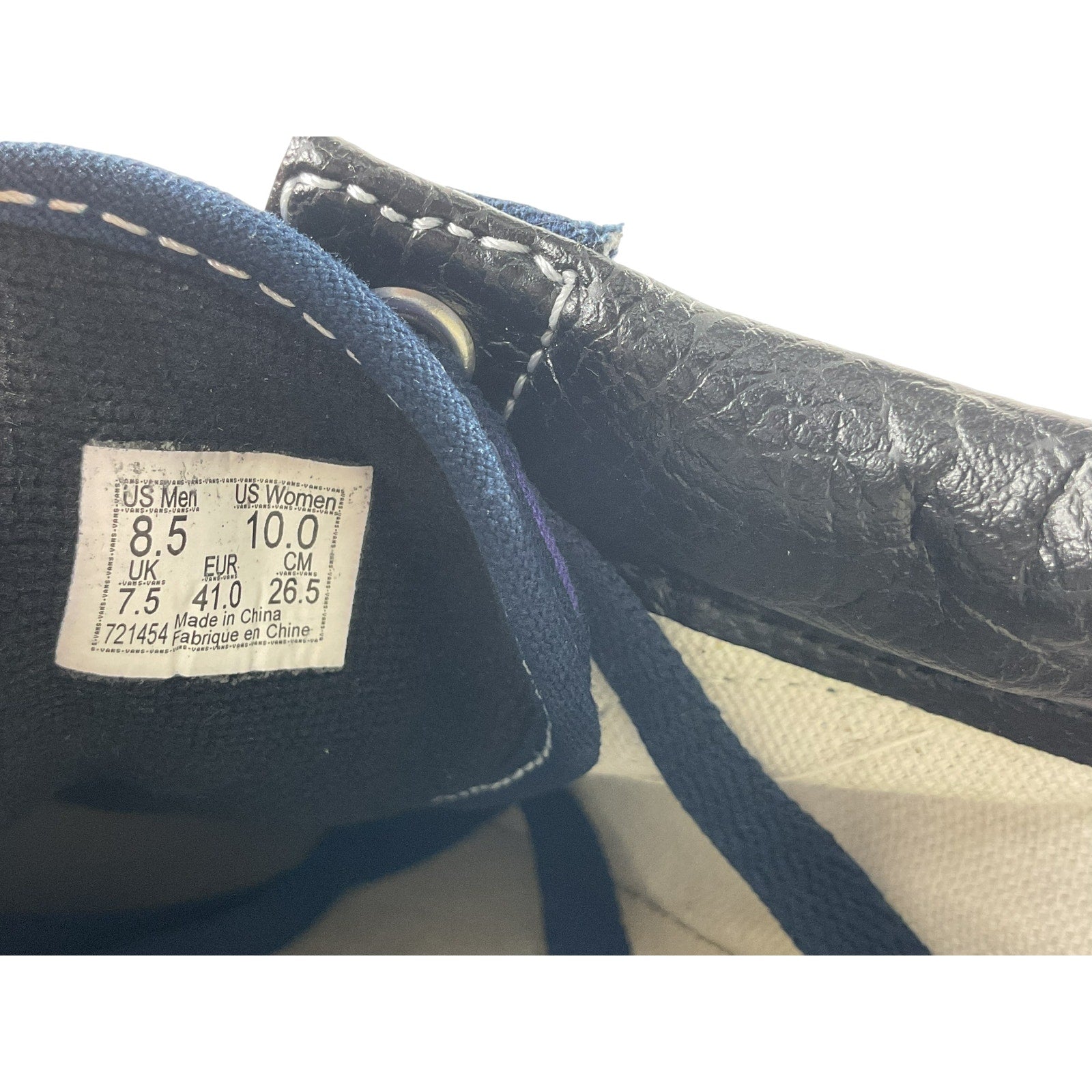 Tenis 8.5 (Vans)