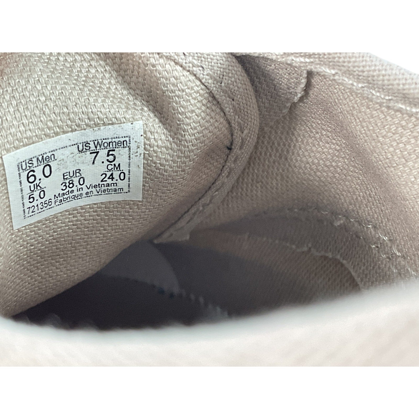 Tenis 7.5 (Vans)